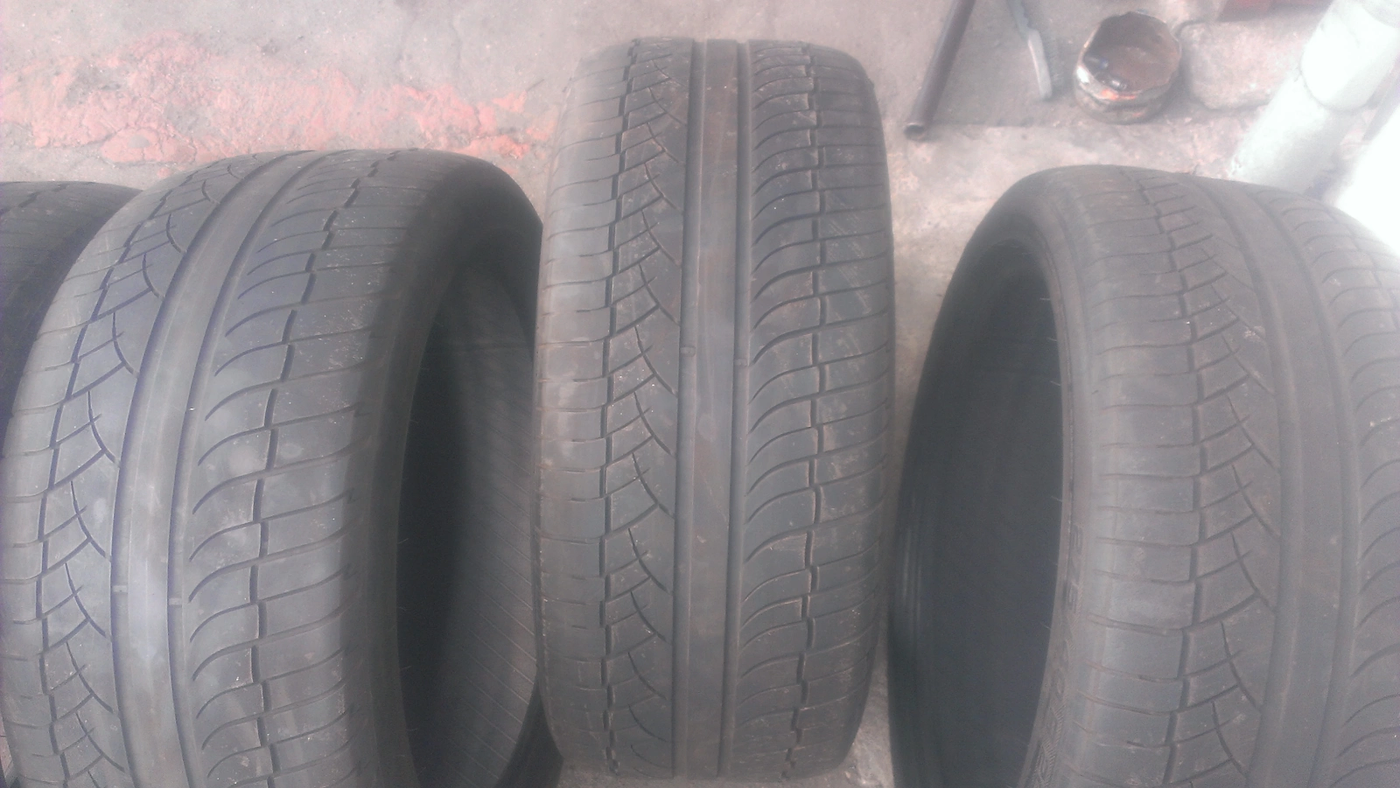 R20 275 40 Michelin diamaris