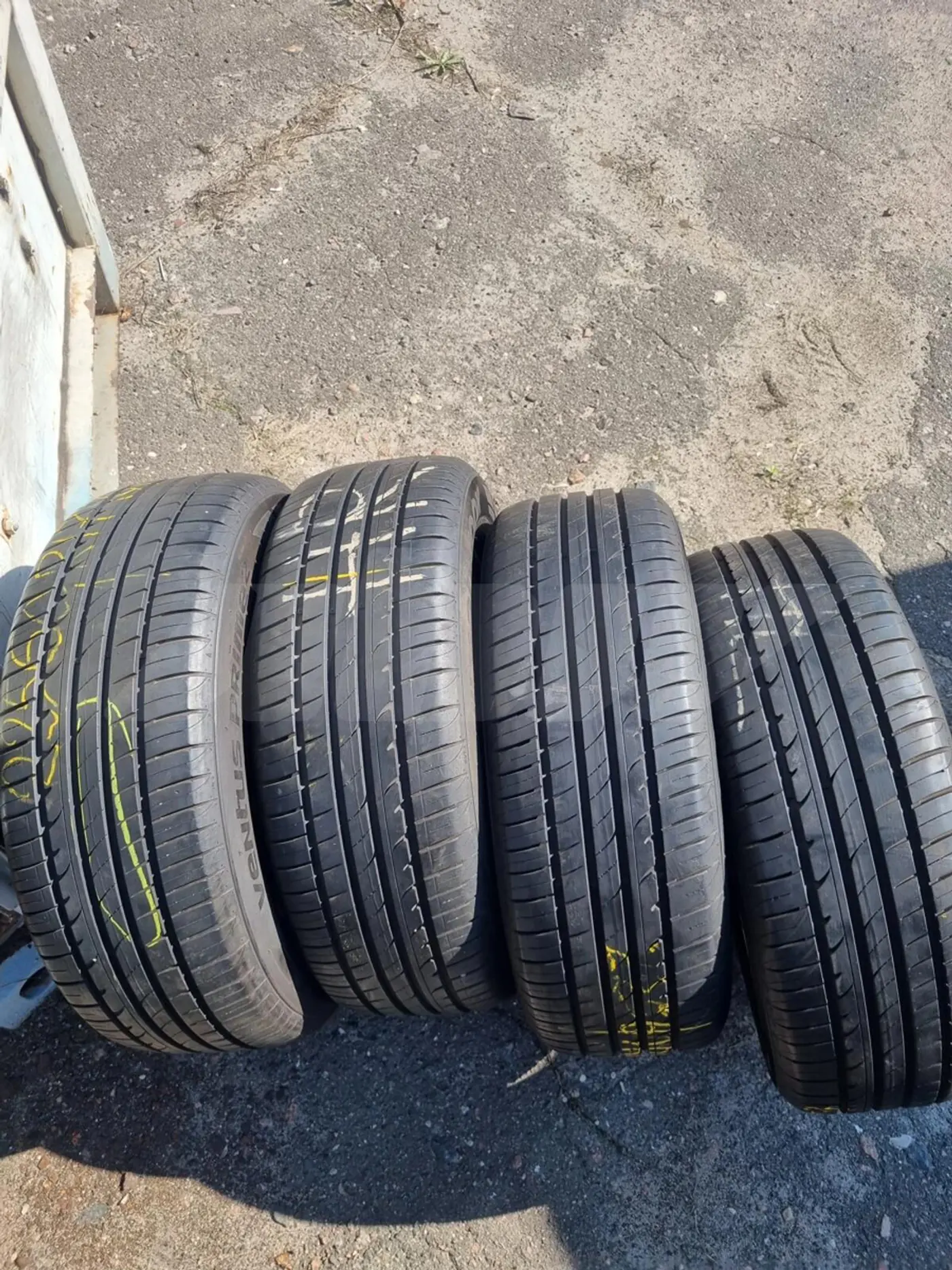 R17 225 60 Hankook Ventus2