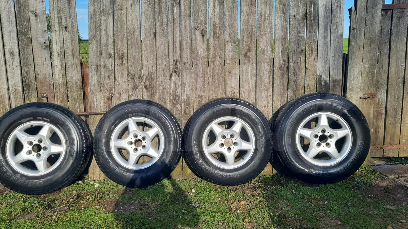 R16  Mercedes-Benz   к Mercedes-Benz