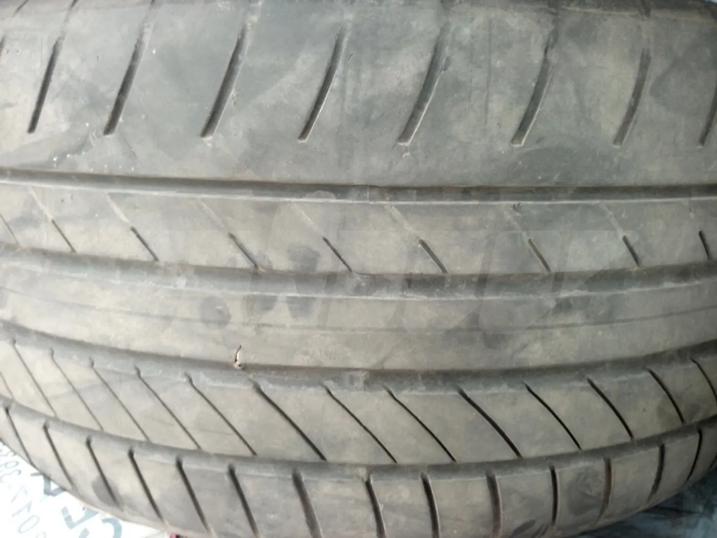 R20 275 40 Continental 4x4 sportContact