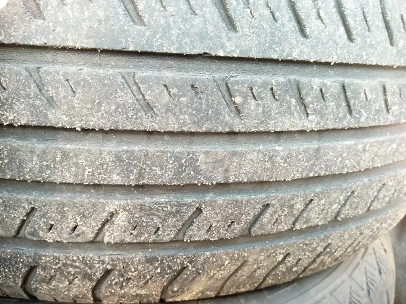 R15 195 60 Hankook optimo