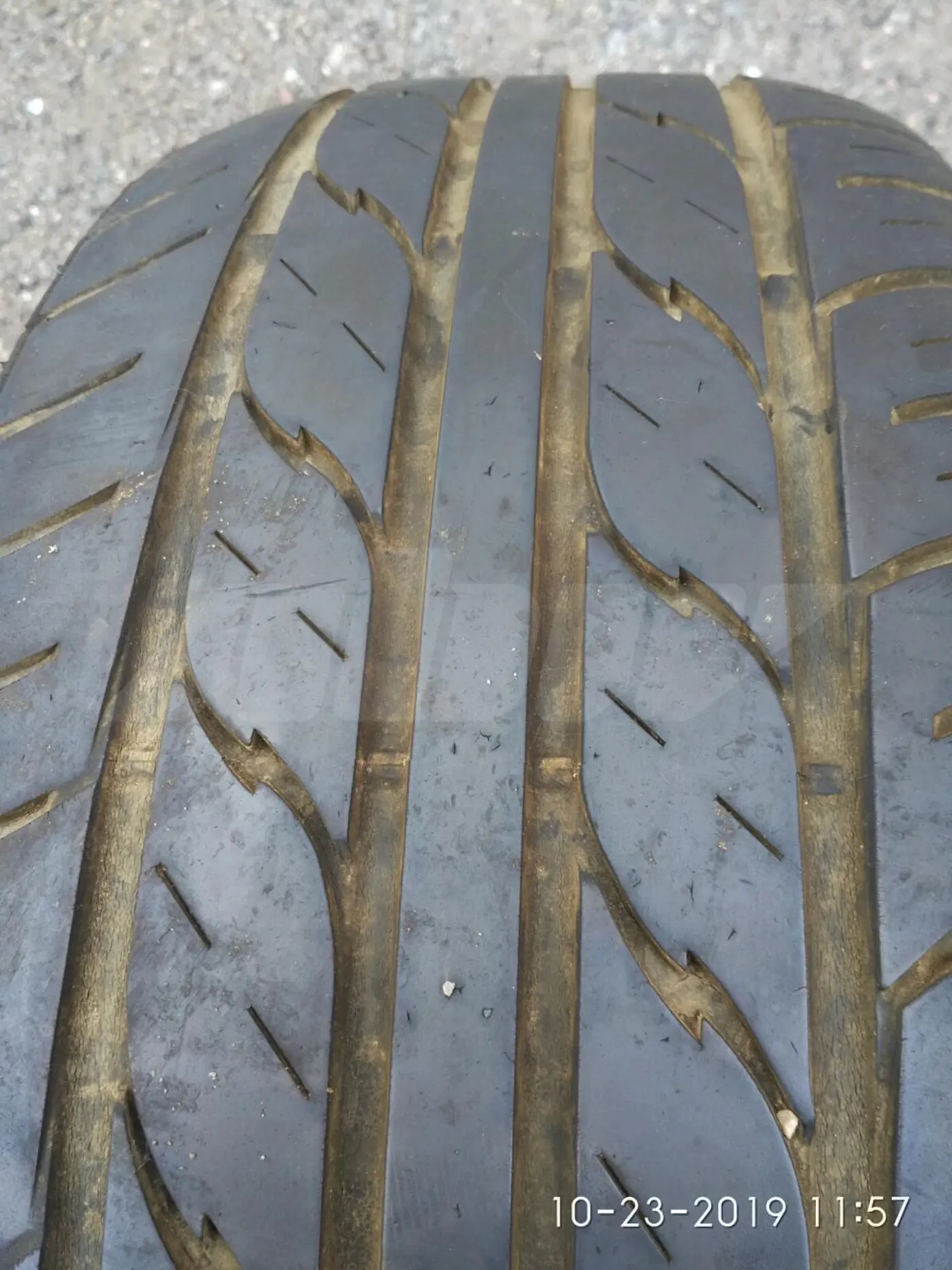 R16 215 55 Firestone tz 200