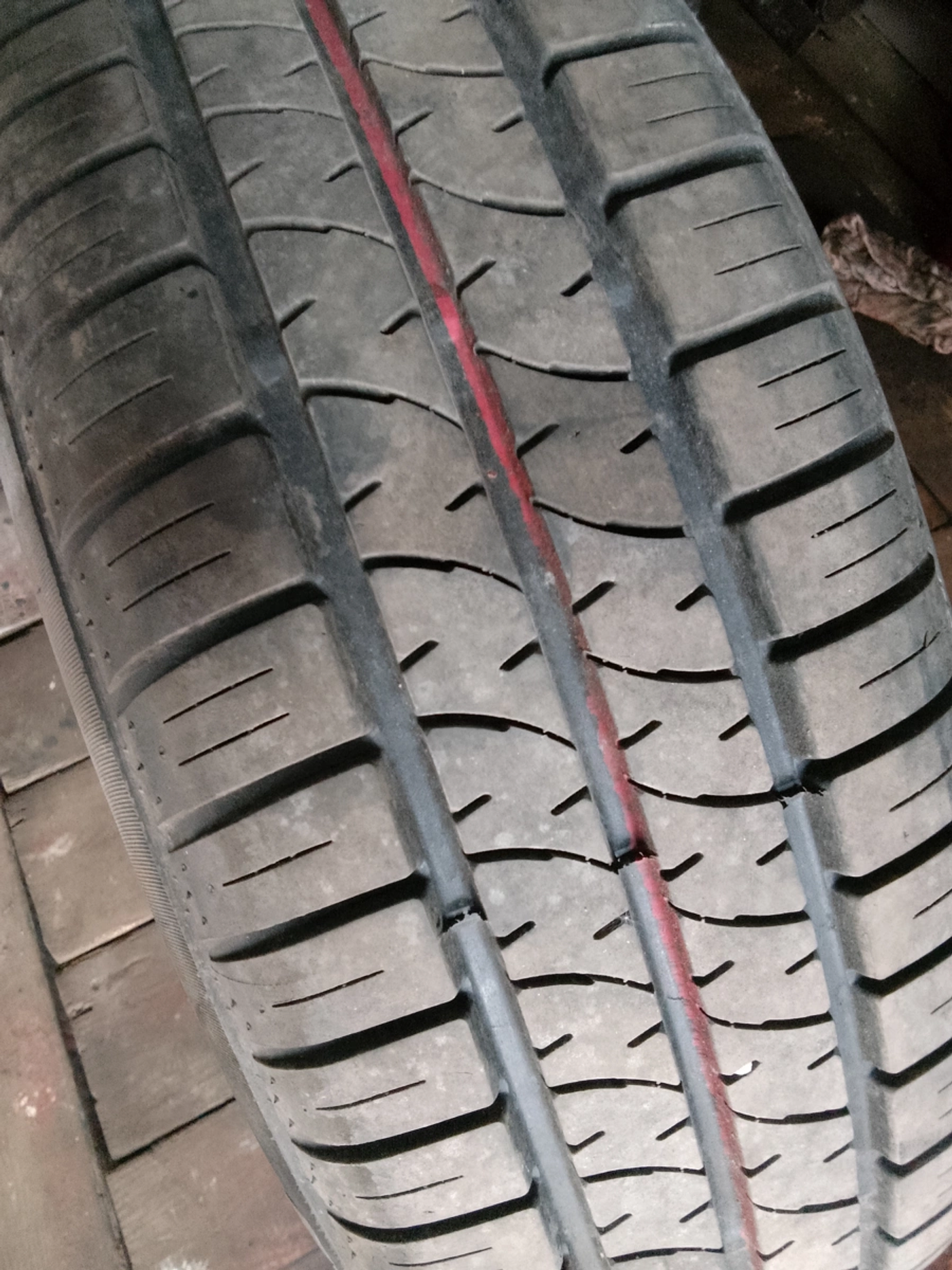R15 205 65 Firestone -