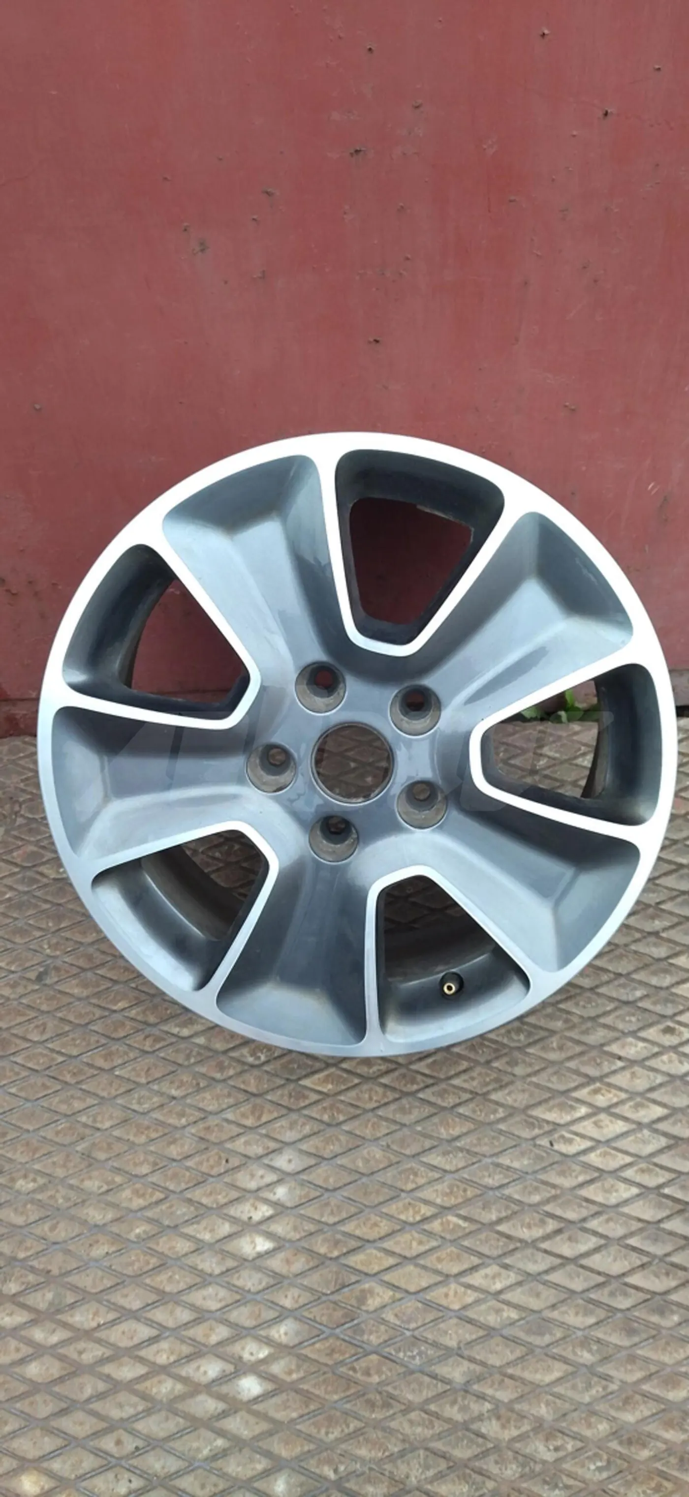 6.5xR16 5 114.3 ET50 DIA66.1 к Renault Duster