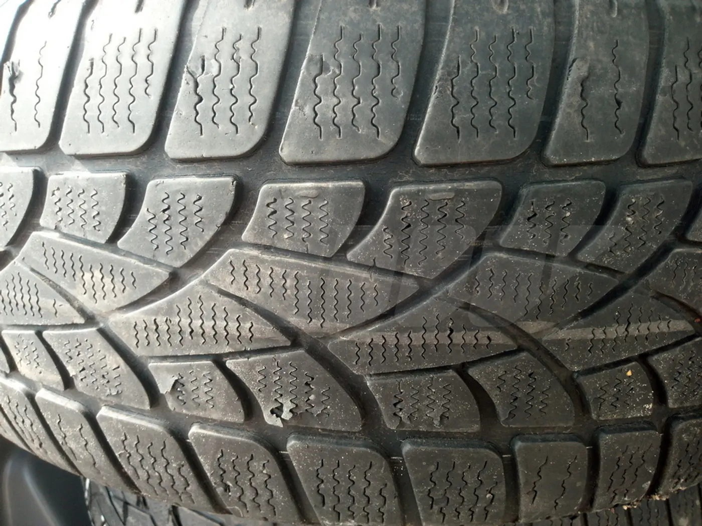 R18 235 55 Dunlop sp winter sport 3D