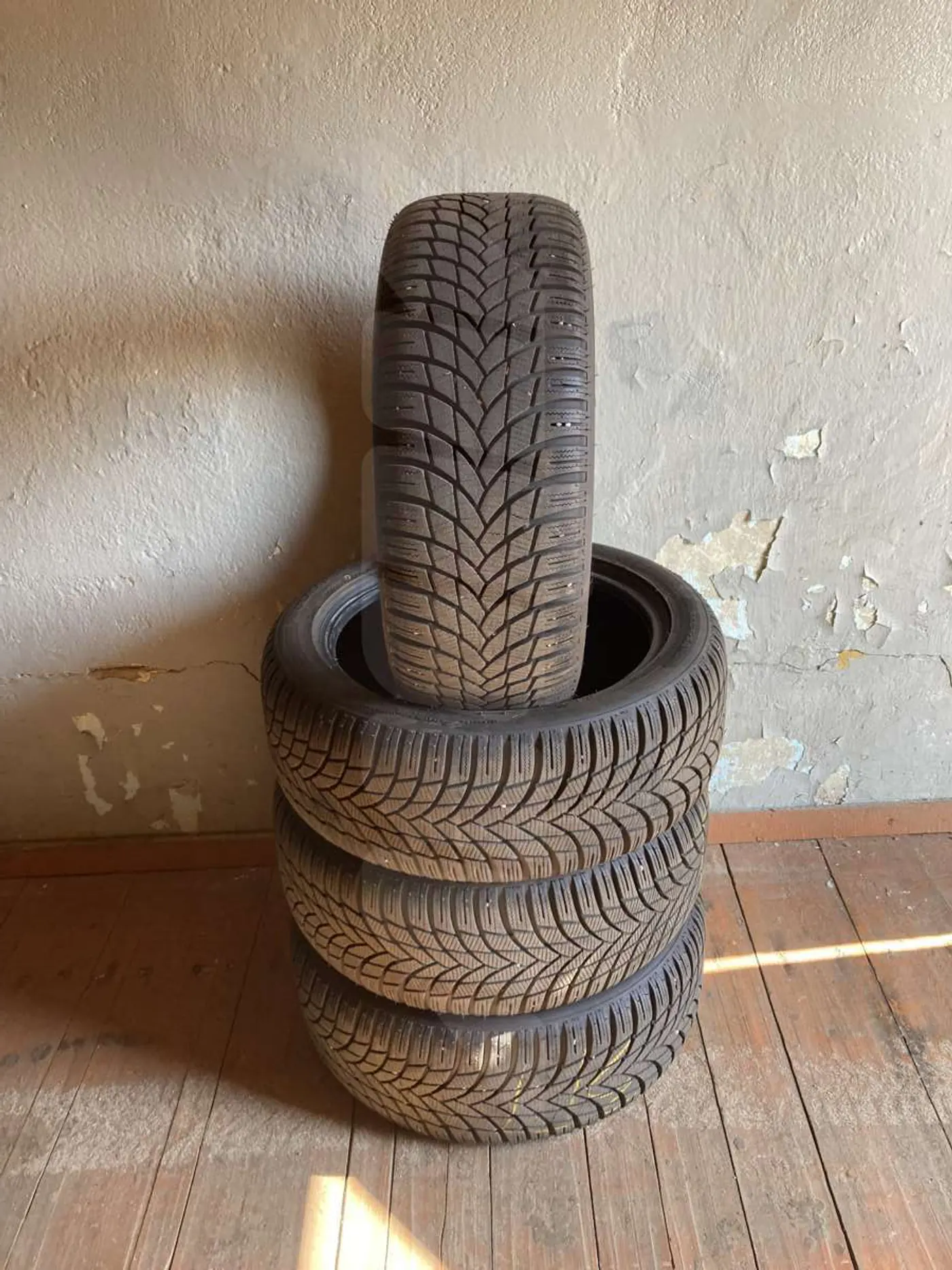 R17 205 50 Lassa Snoways 4