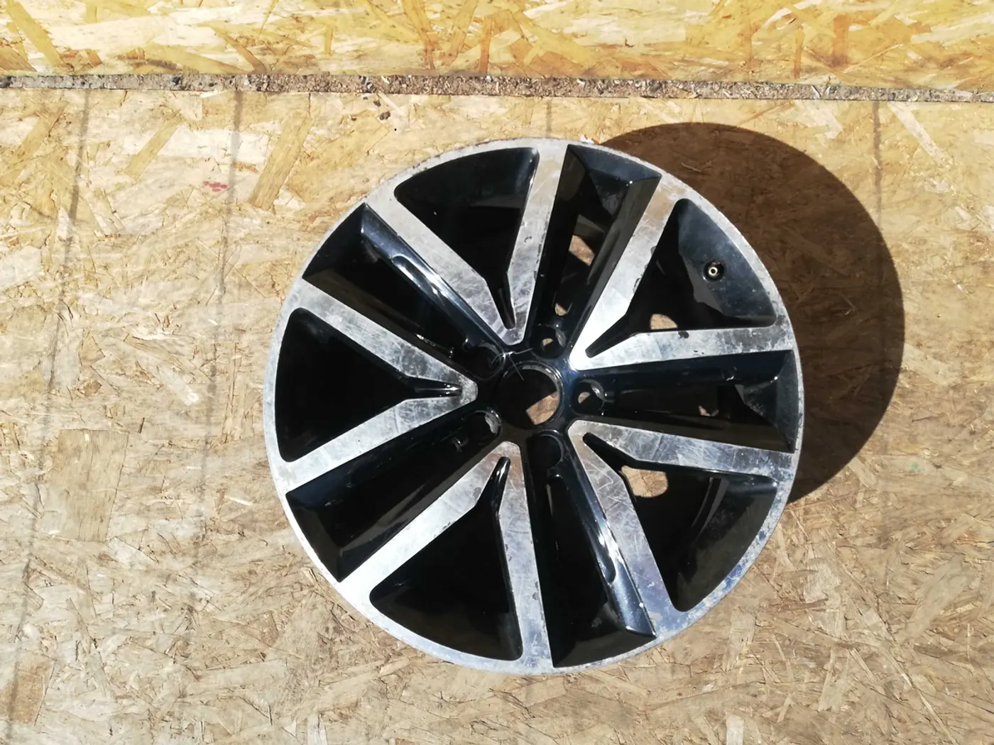 7.5xR18 5 112 ET51 DIA57.1 к Volkswagen Jetta