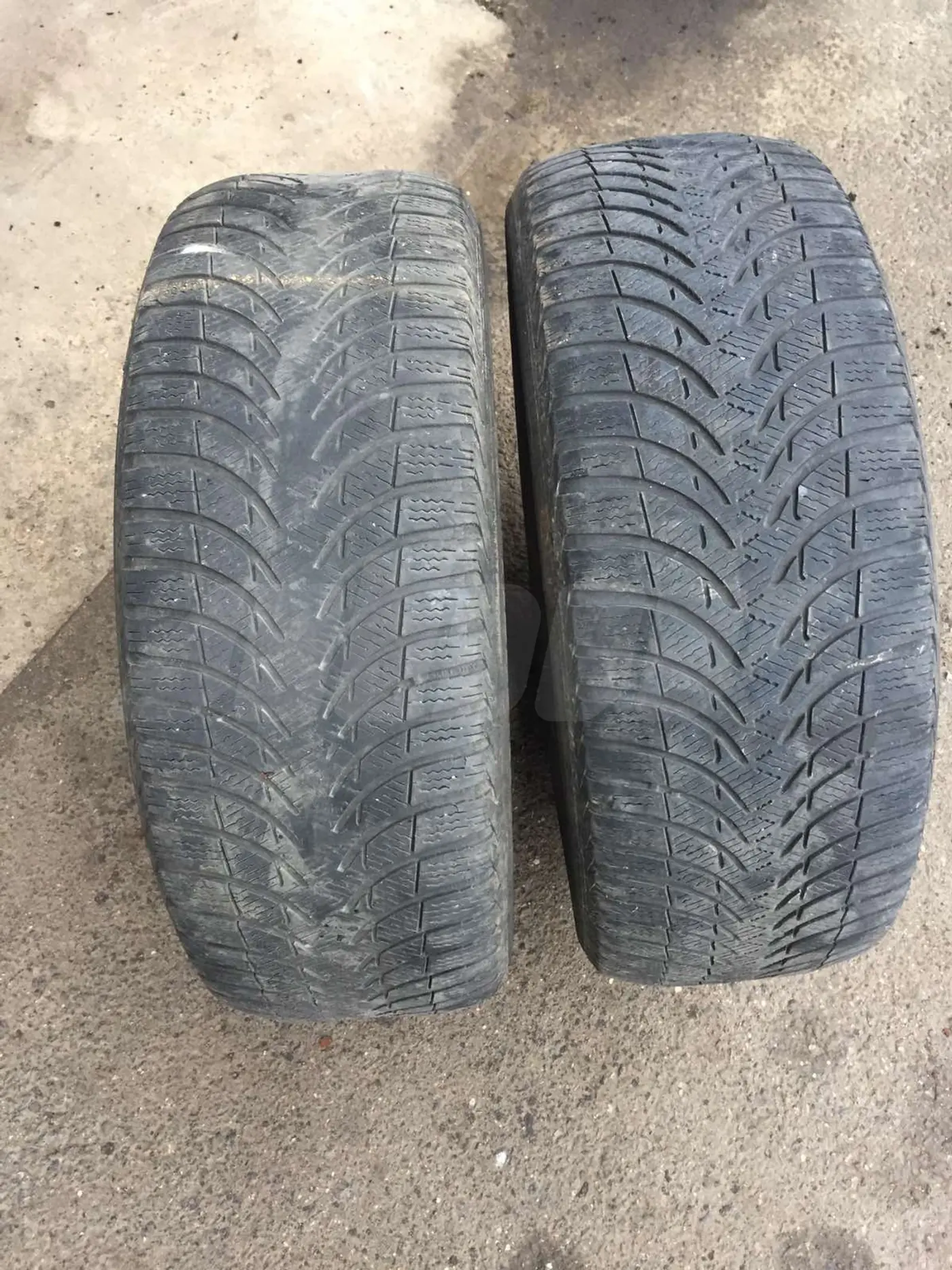 R17 215 50 Michelin Alpine