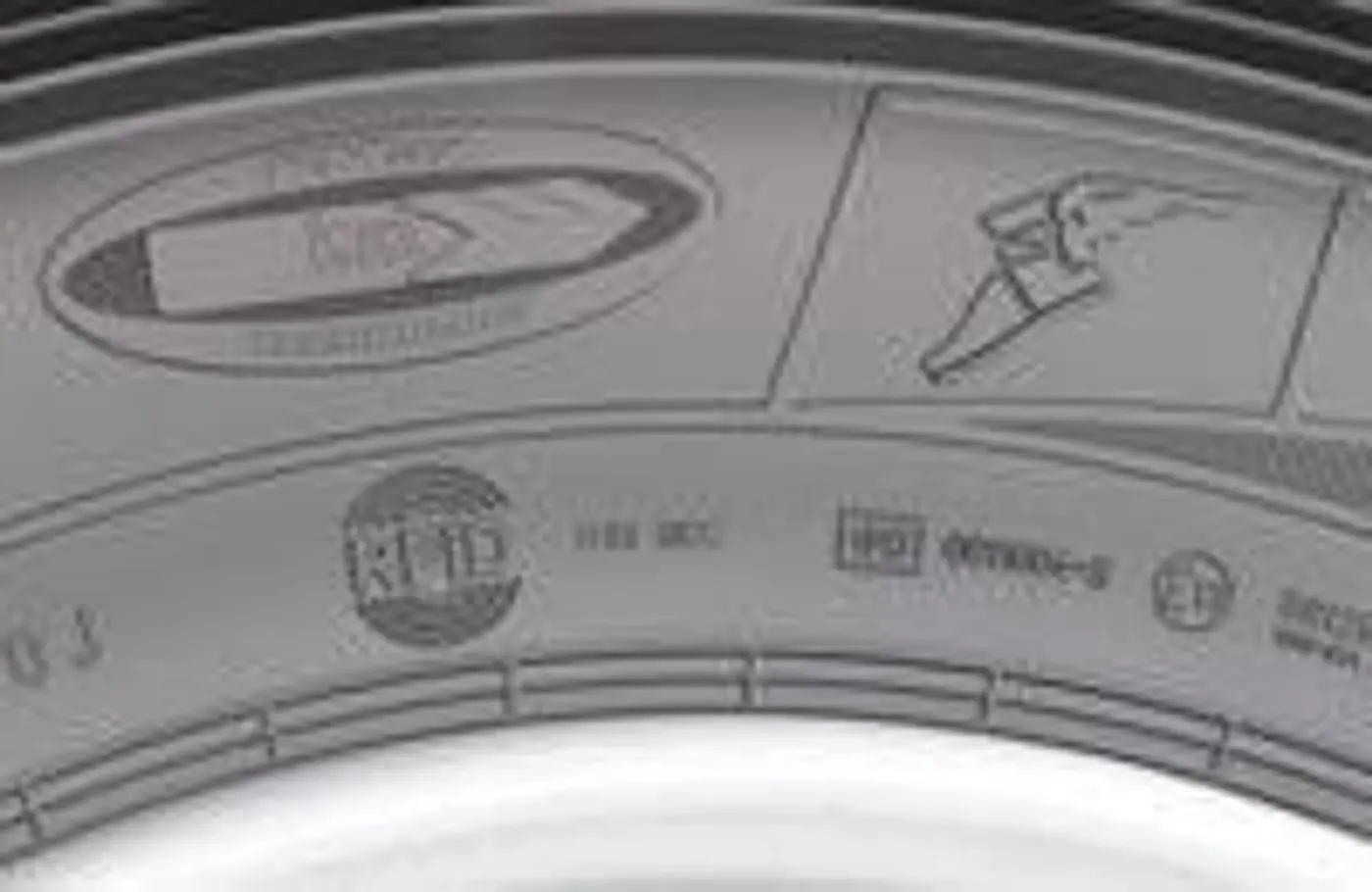 Goodyear выпустила передовые шины с чипом для грузовиков