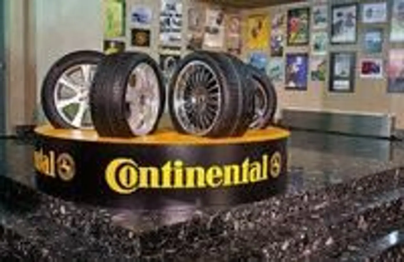 Компания Continental ожидает роста продаж в 2012 году