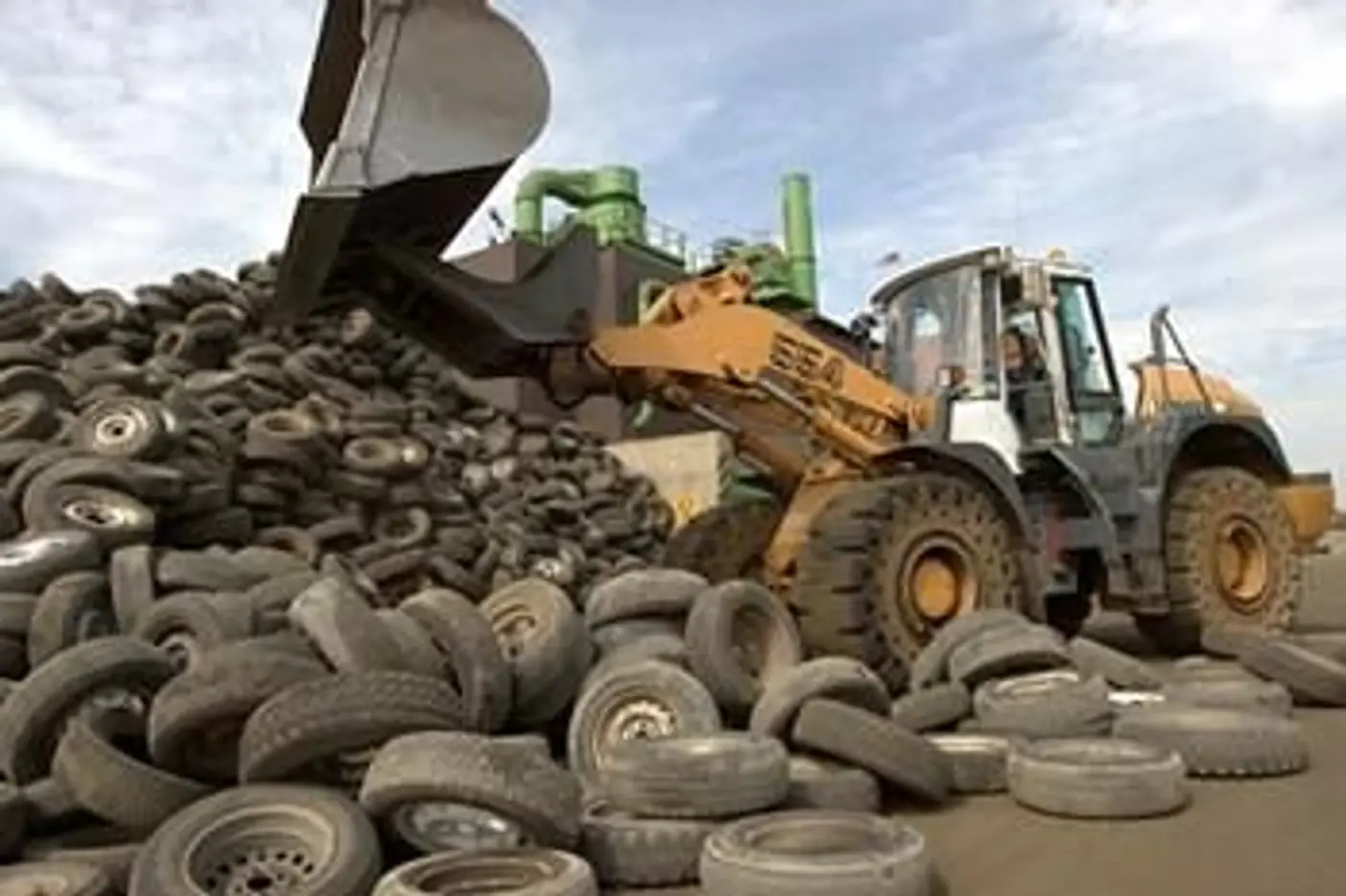 В Беларуси появится завод по переработке старых покрышек