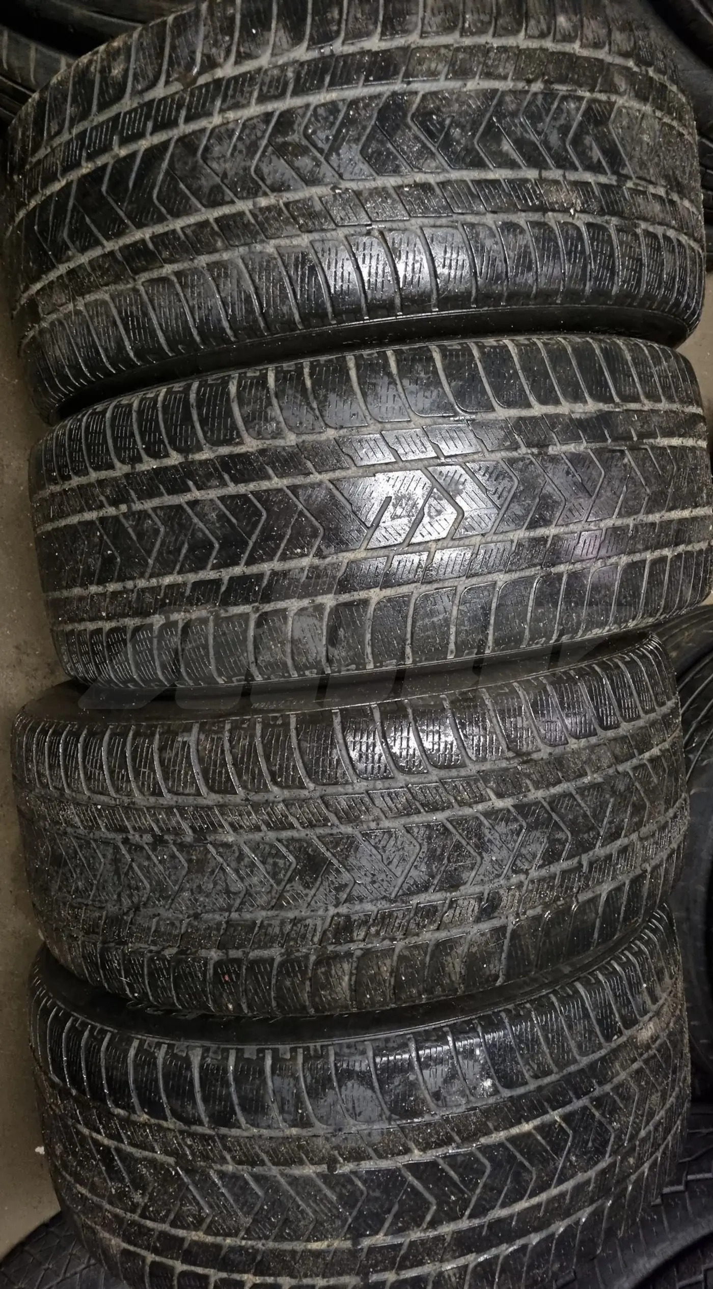 R20 285 45 Pirelli Winter