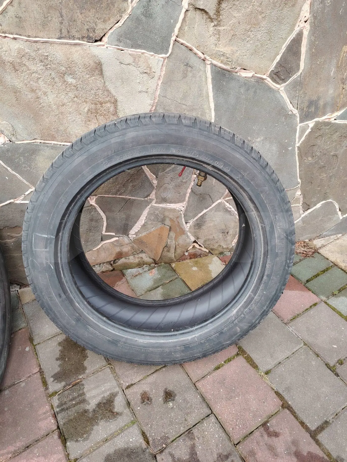 R20 235 55 Michelin LATITUDE