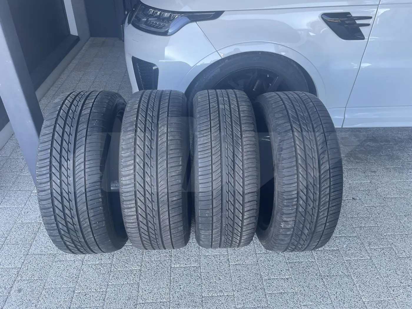 R20 255 50 Goodyear Eagle F1 Asymmetric 3 SUV 255/50 R20