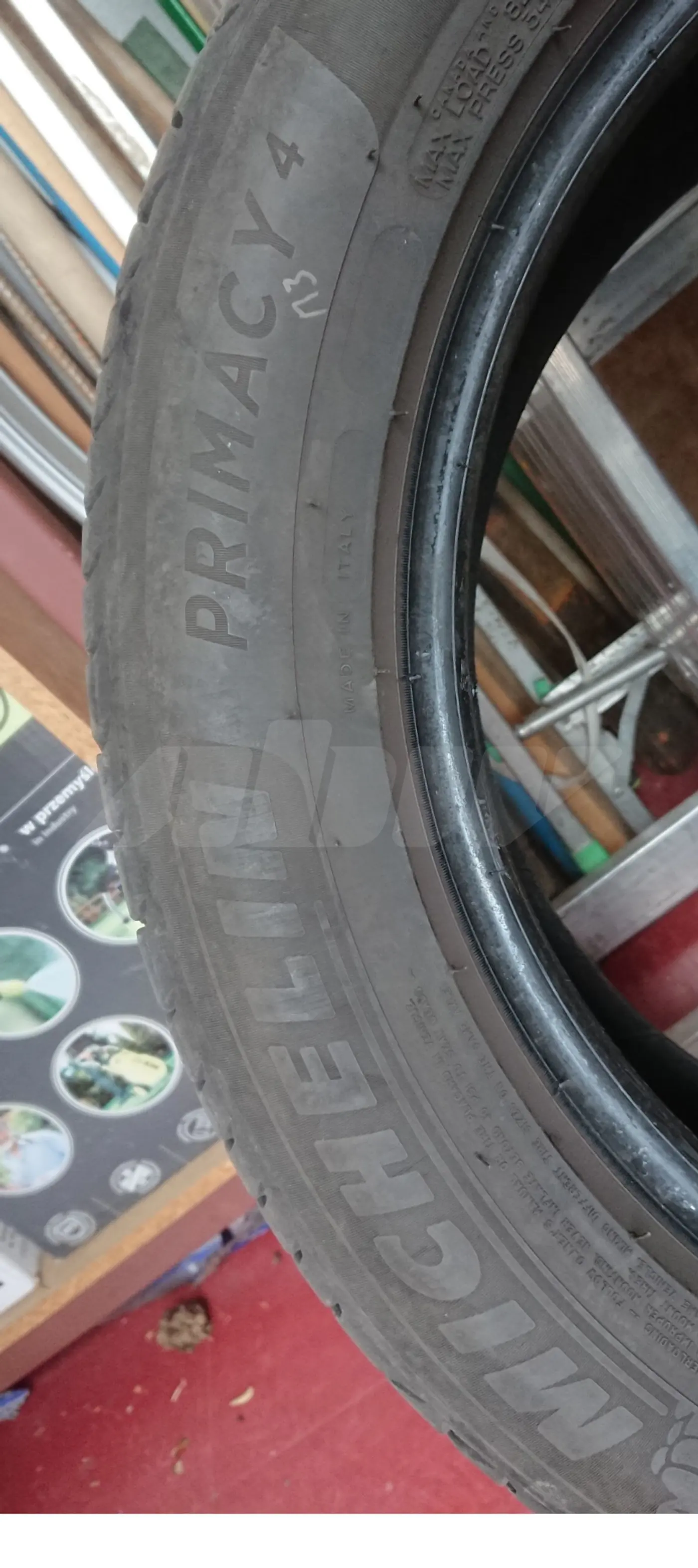 R17 225 55 Michelin Primacy 4