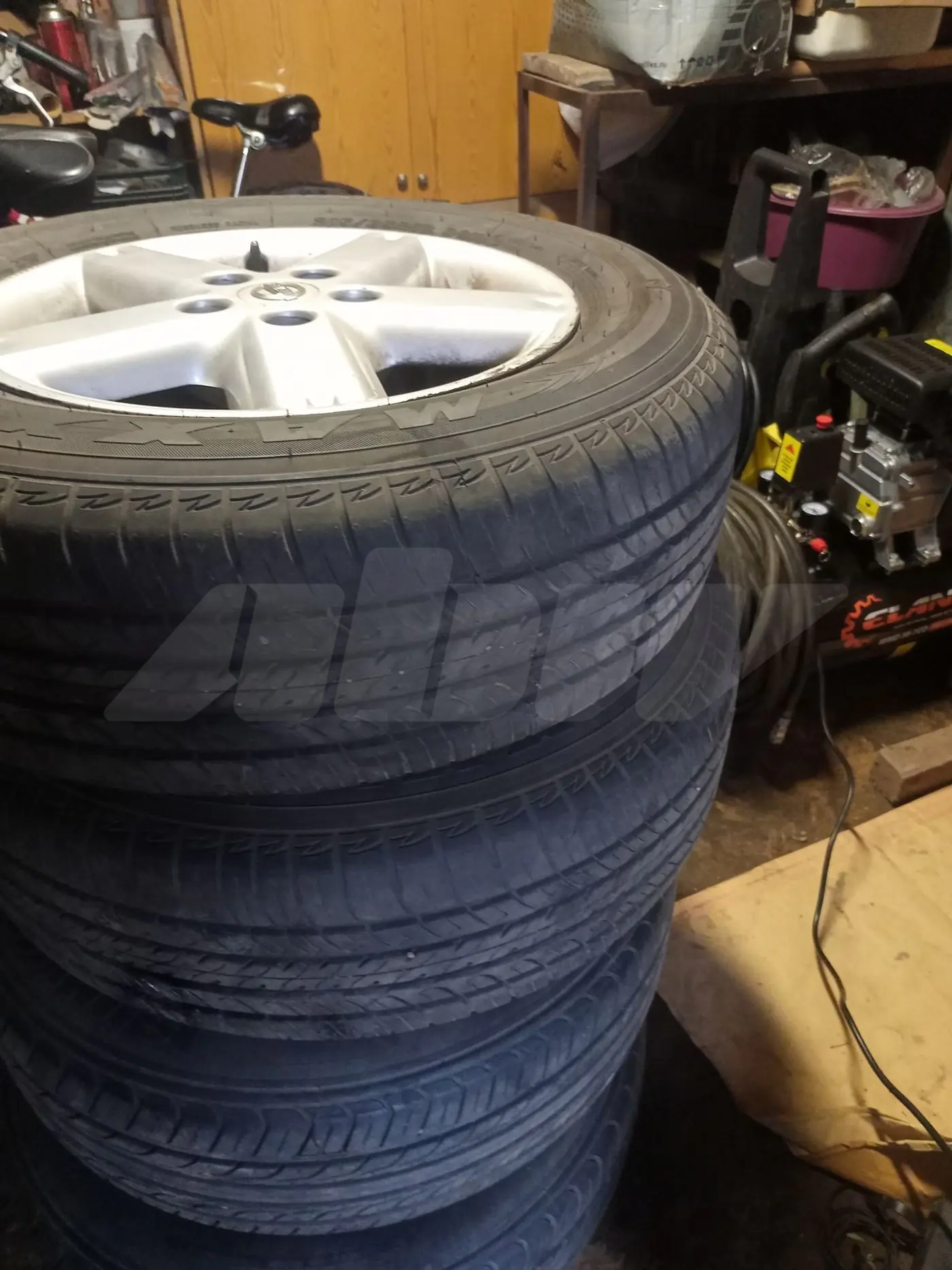 R16 215 65 Sunew nissan x-treil