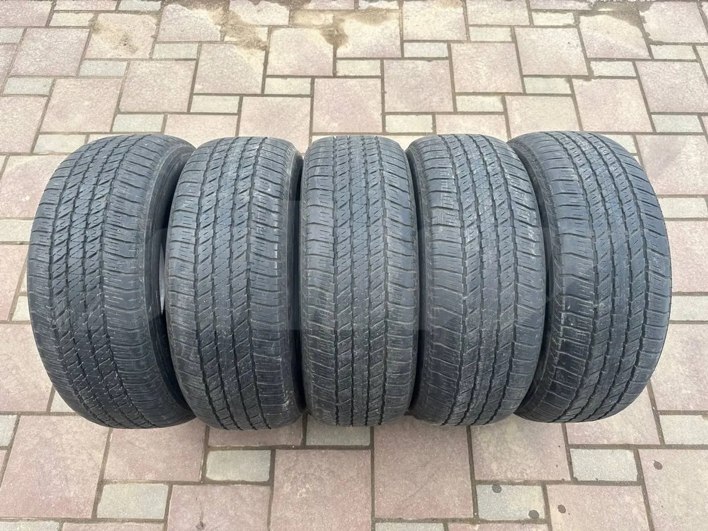 R18 265 60 Bridgestone Dueler