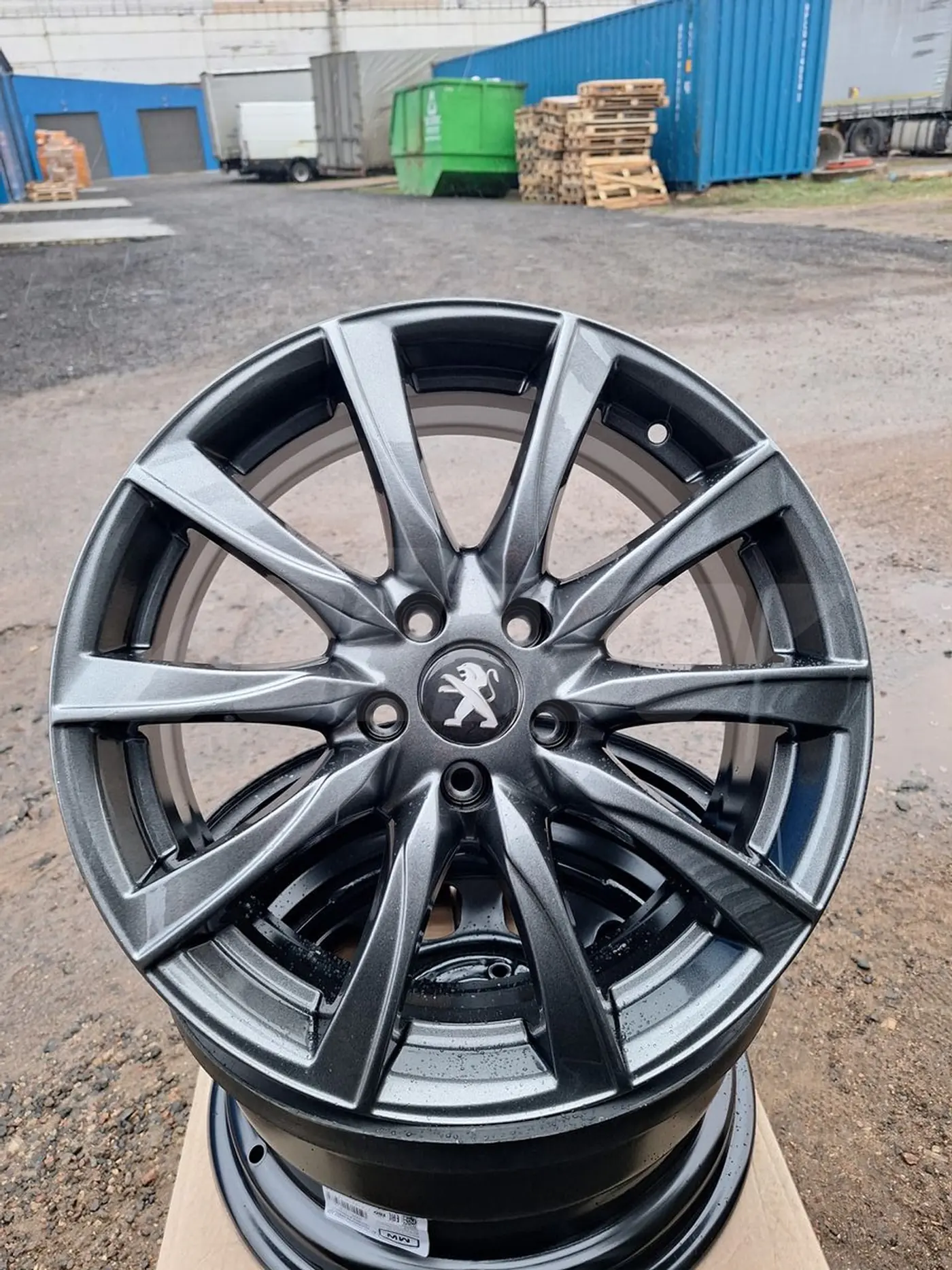 7xR17 5 108 ET40 DIA65.1 к Peugeot 607