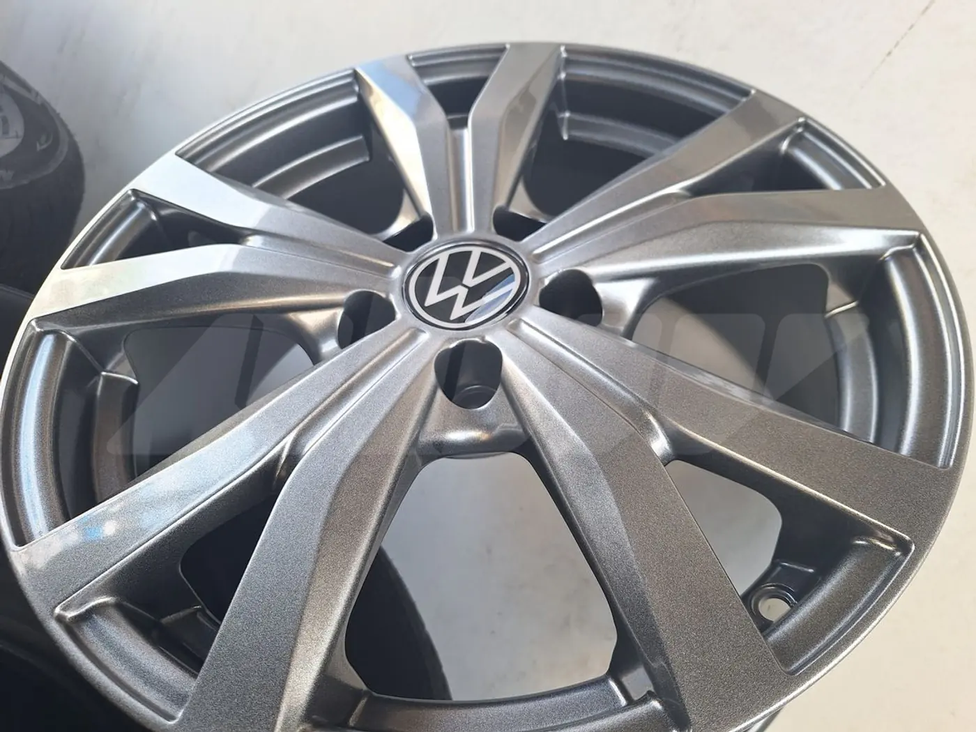 6.5xR16 5 112 ET45 DIA57.1 к Volkswagen Jetta