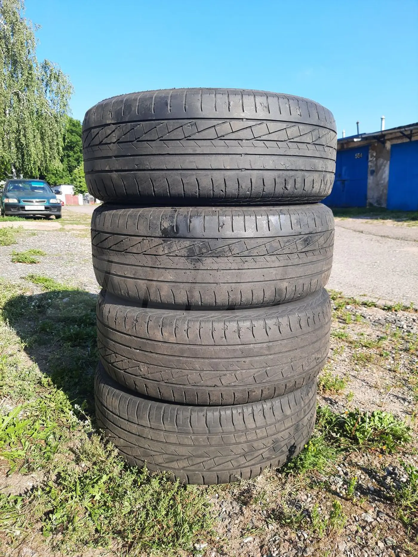R16 215 60 Goodyear Excellence