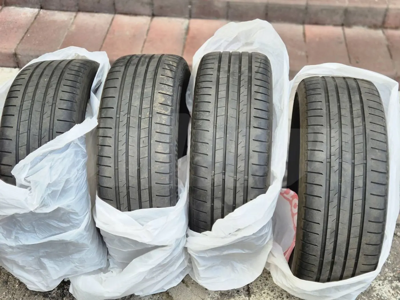 R18 235 55 Bridgestone Turanza T005