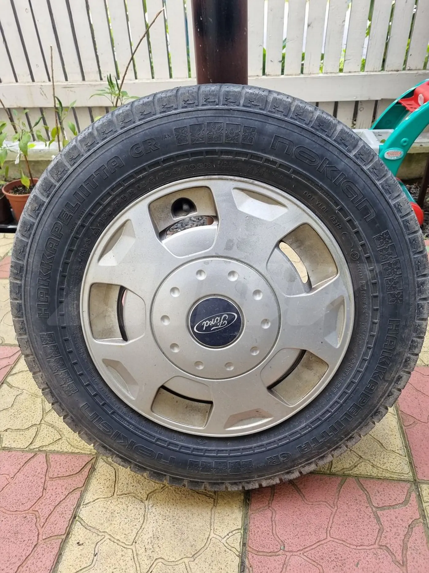 R15C 195 70 Nokian Hankapelita