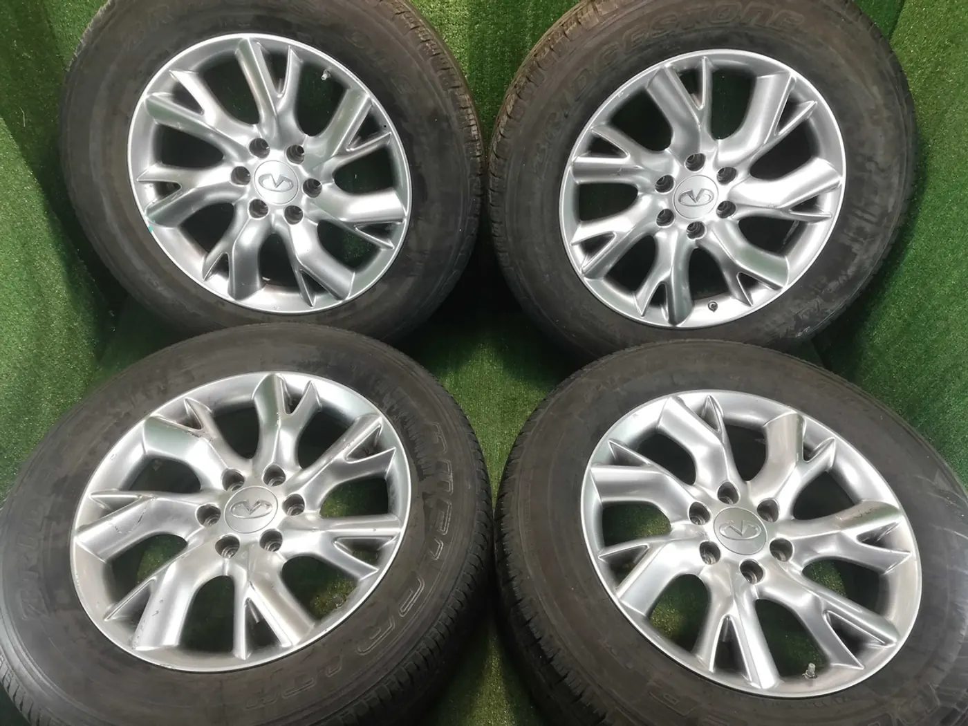 8xR20 6 139.7 ET30 DIA77.8 к Infiniti QX56
