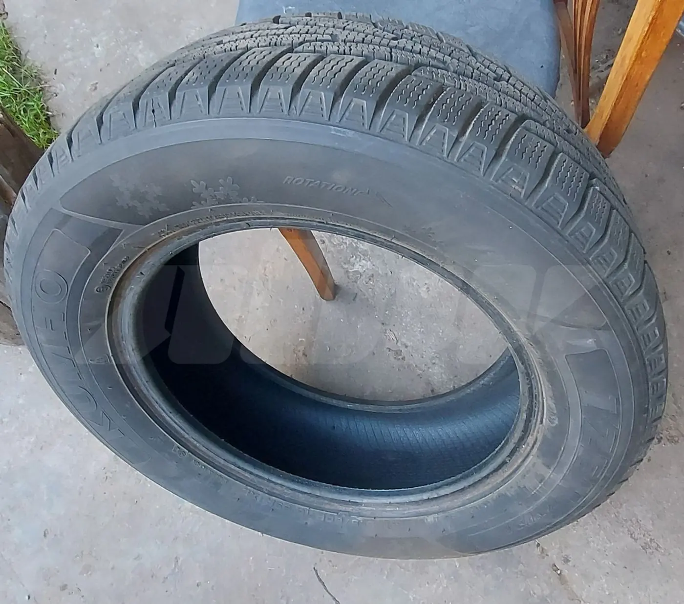 R16 215 60 Kumho I'Zen KW31