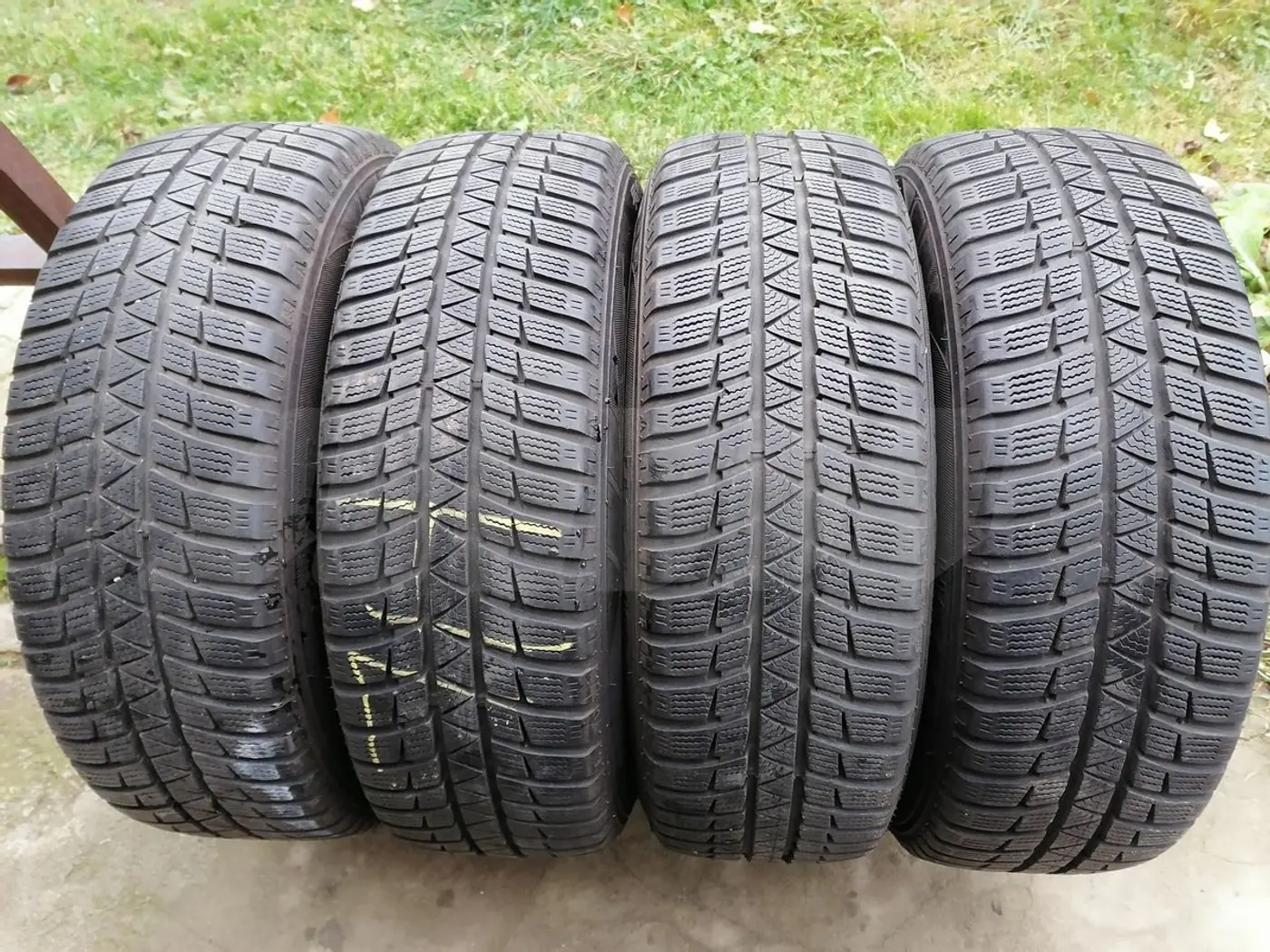 R15 185 60 Falken Eurowinter