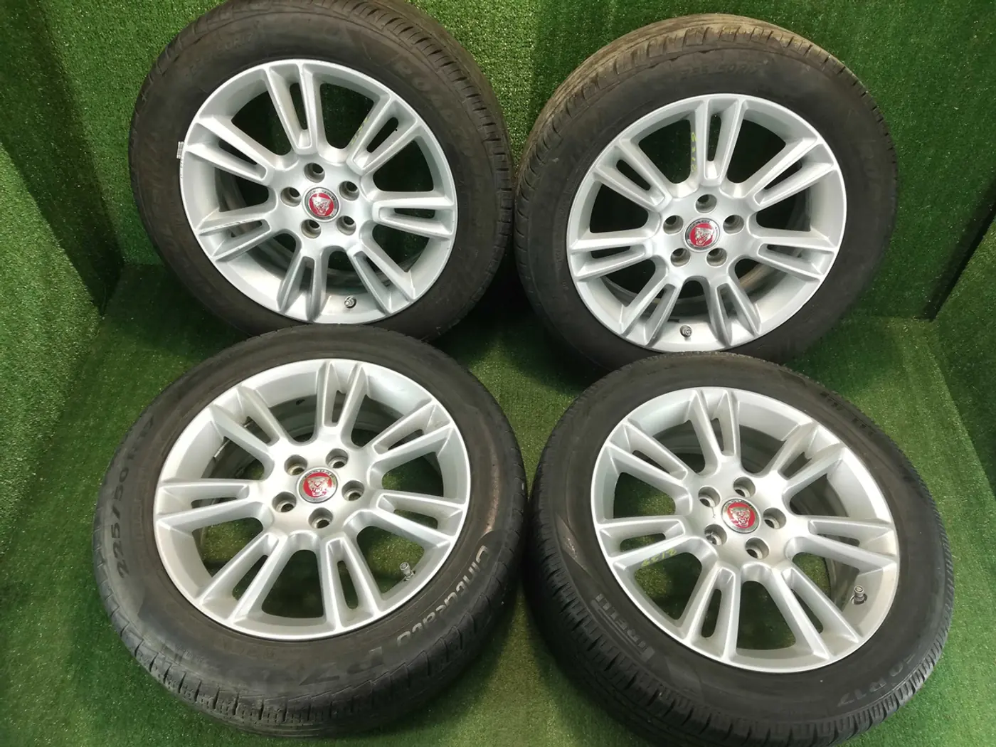 7xR17 5 108 ET48.5 DIA63.4 к Jaguar XE