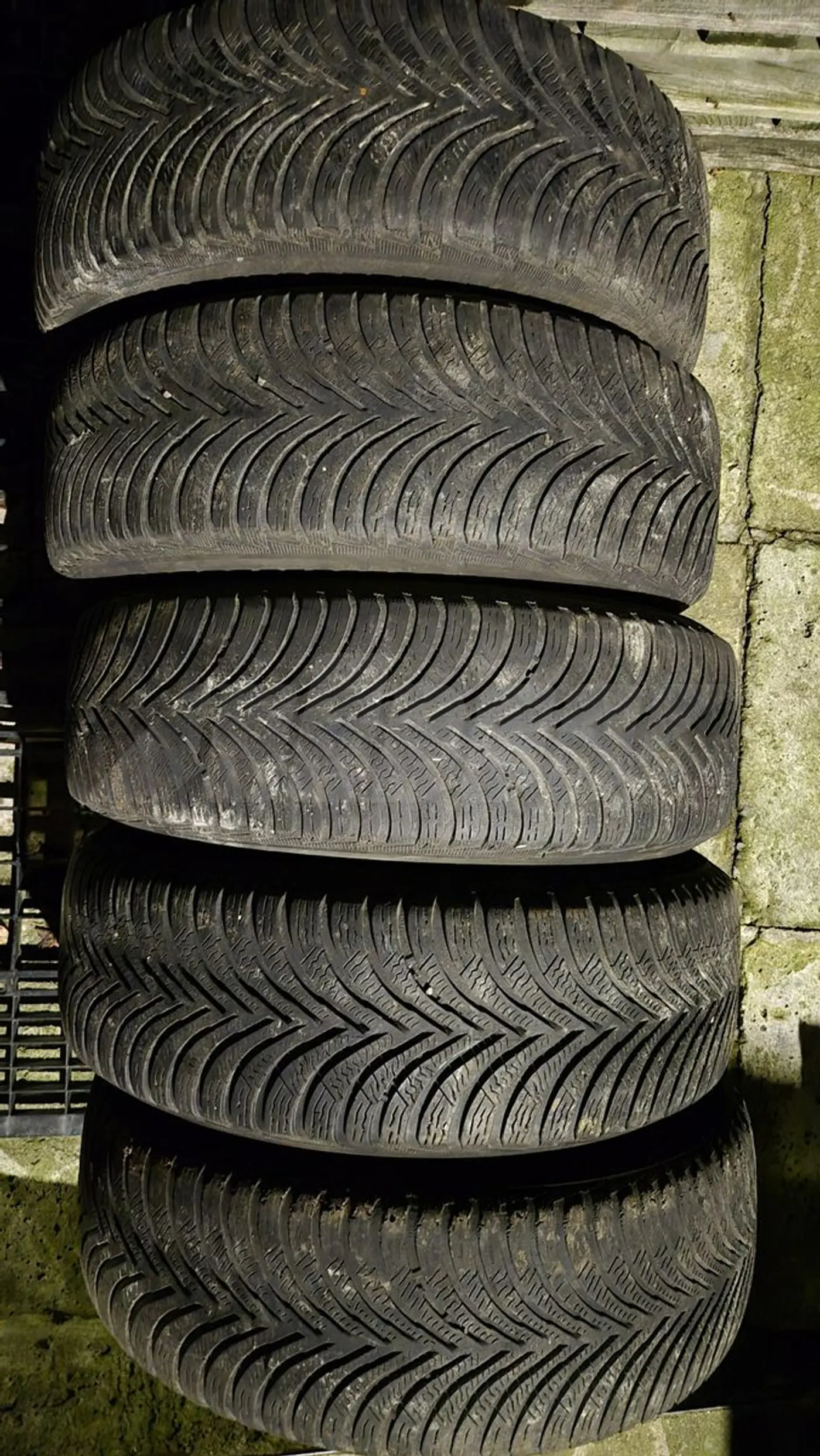 R15 195 65 Michelin Alpin 5