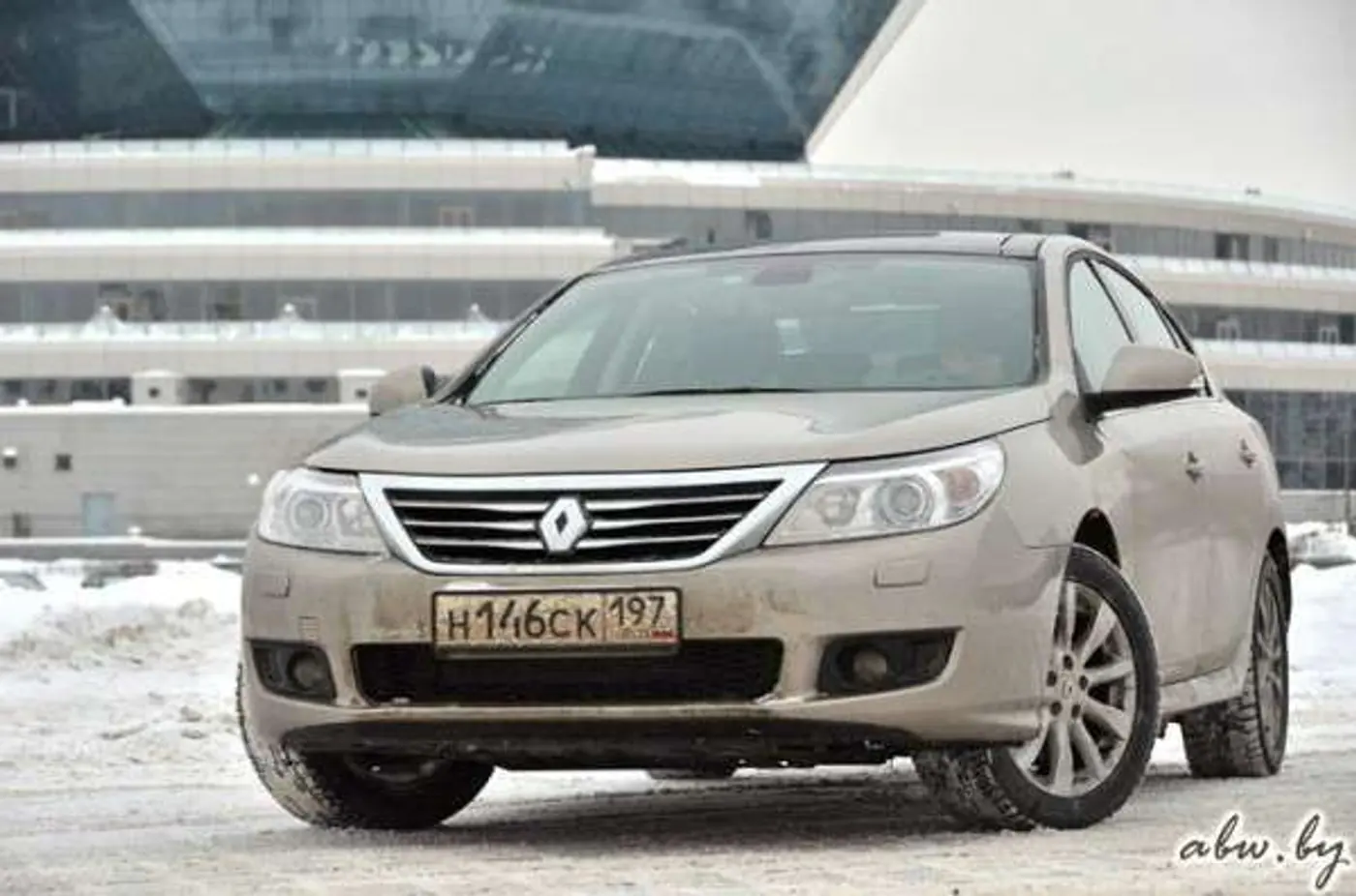 Renault Latitude: скромное обаяние "номенклатуры"