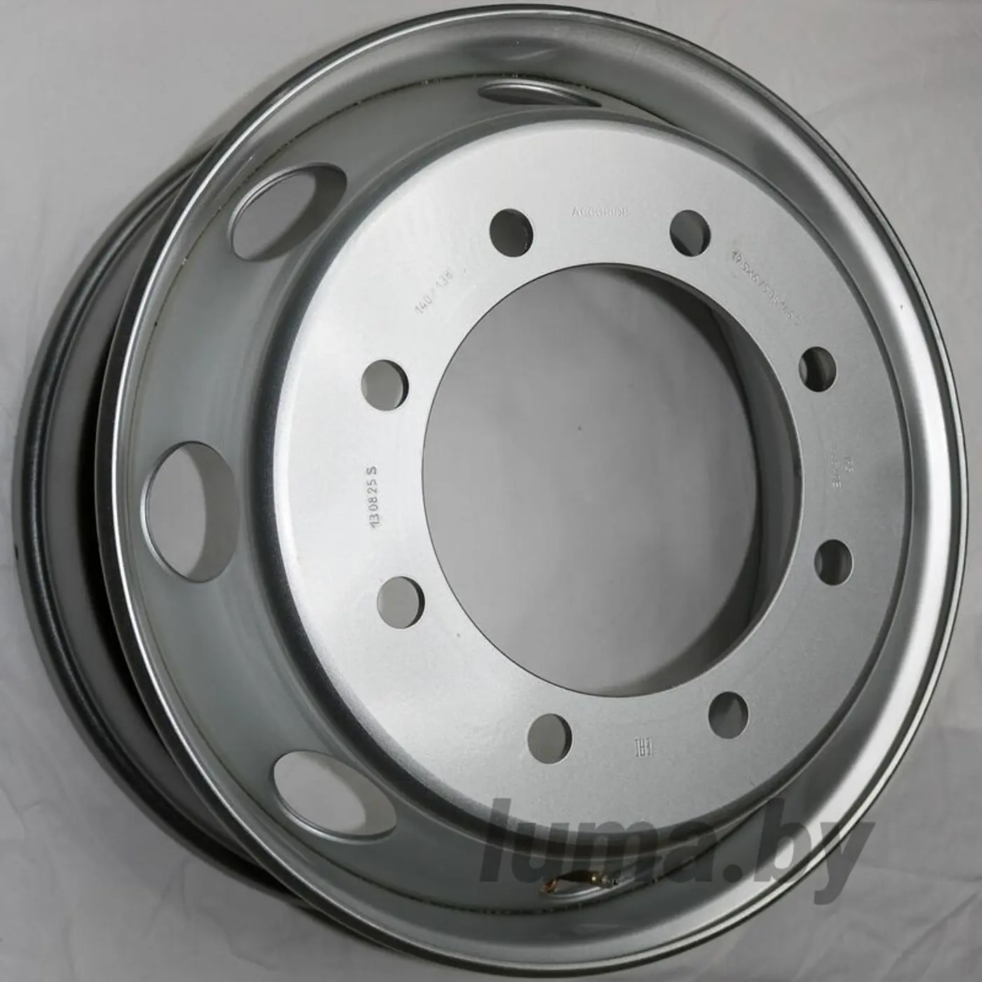 6.75xR19.5 8 275 ET136 DIA221 к Mercedes-Benz
