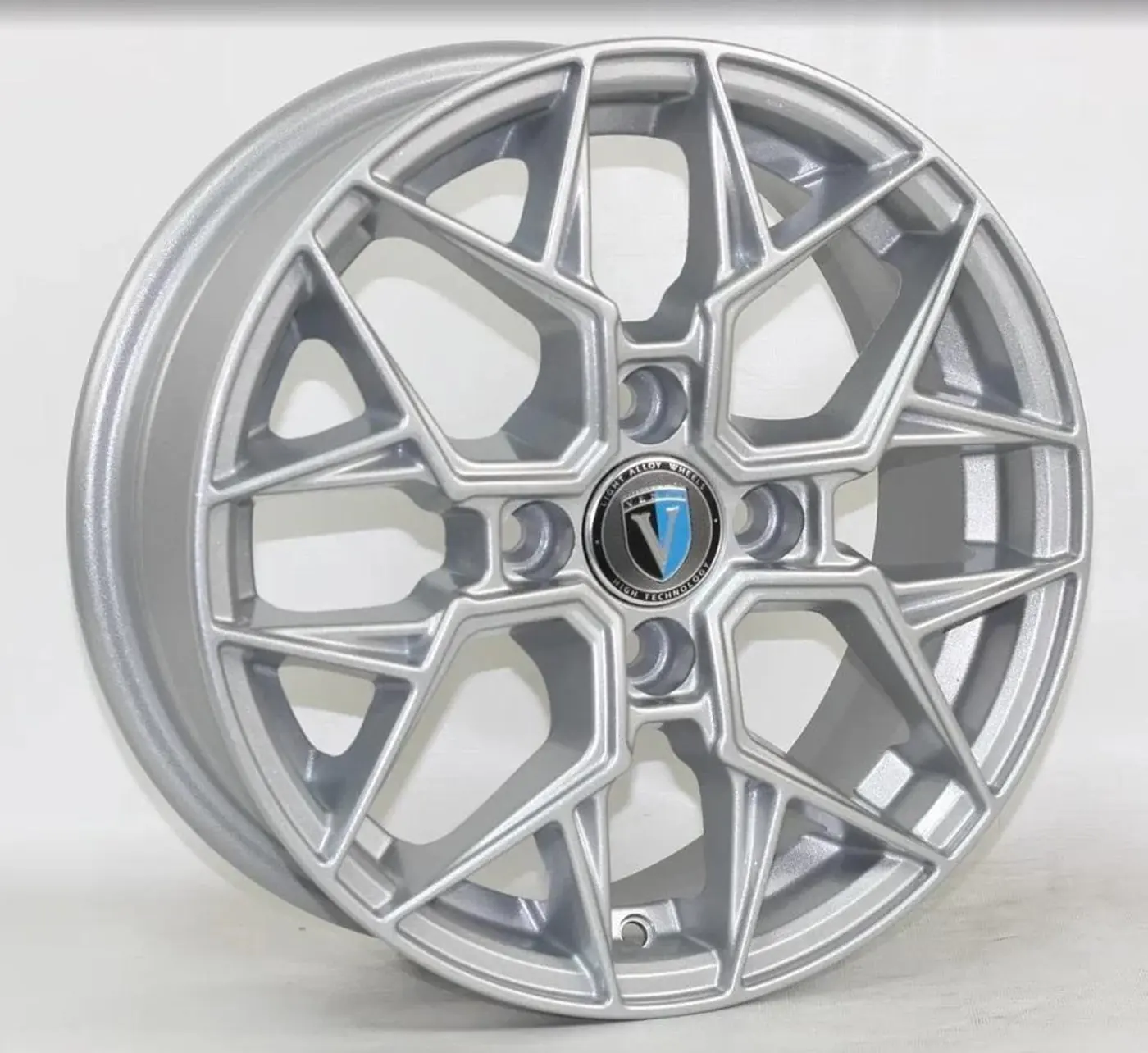 5.5xR14 4 100 ET40 DIA60.1