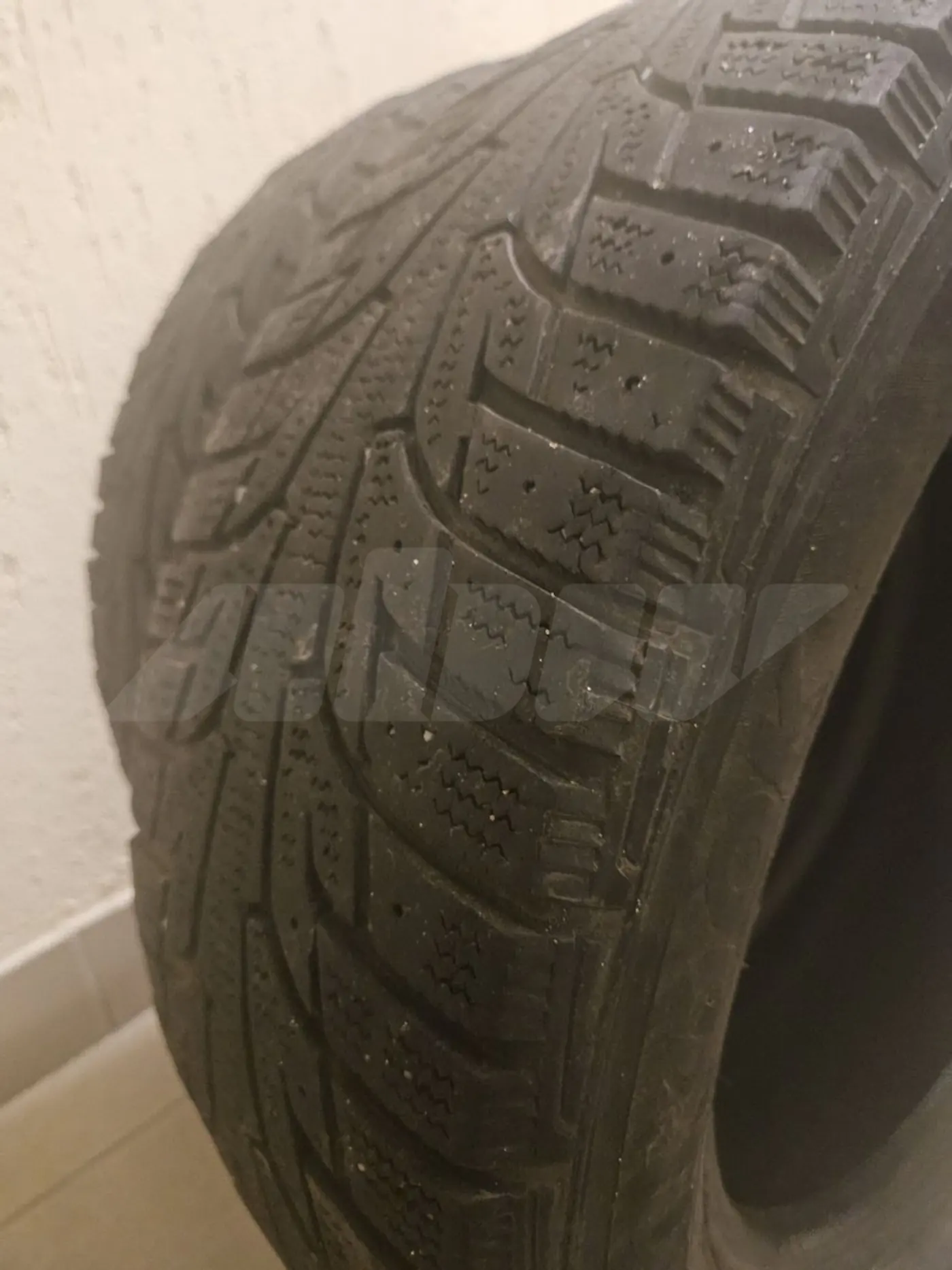 R16 205 60 Hankook Winter Pikers