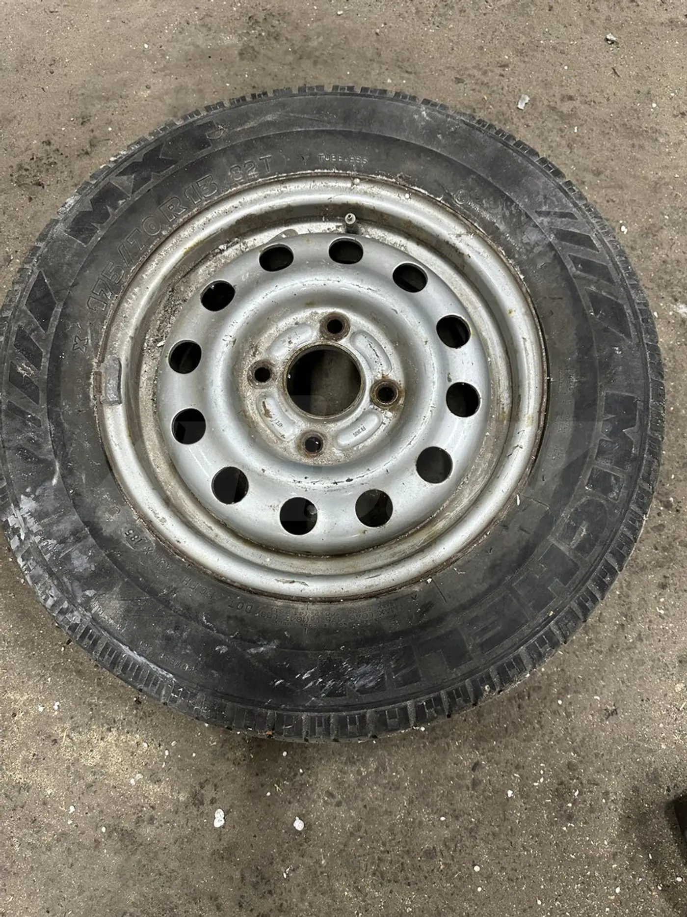 R13 175 70 Michelin I MXT