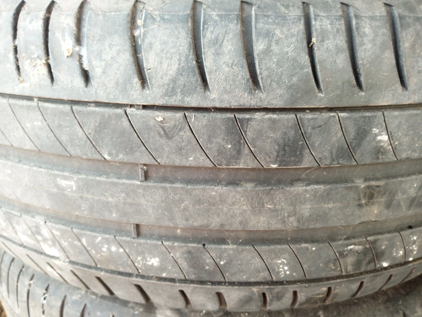 R17 215 60 Michelin