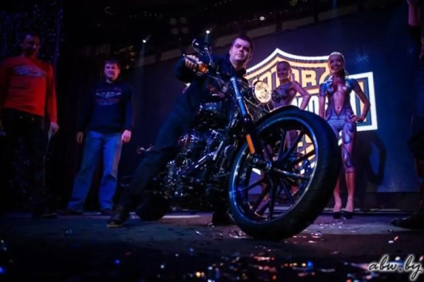 Фотофакт. Клуб Harley-Davidson закрыл сезон
