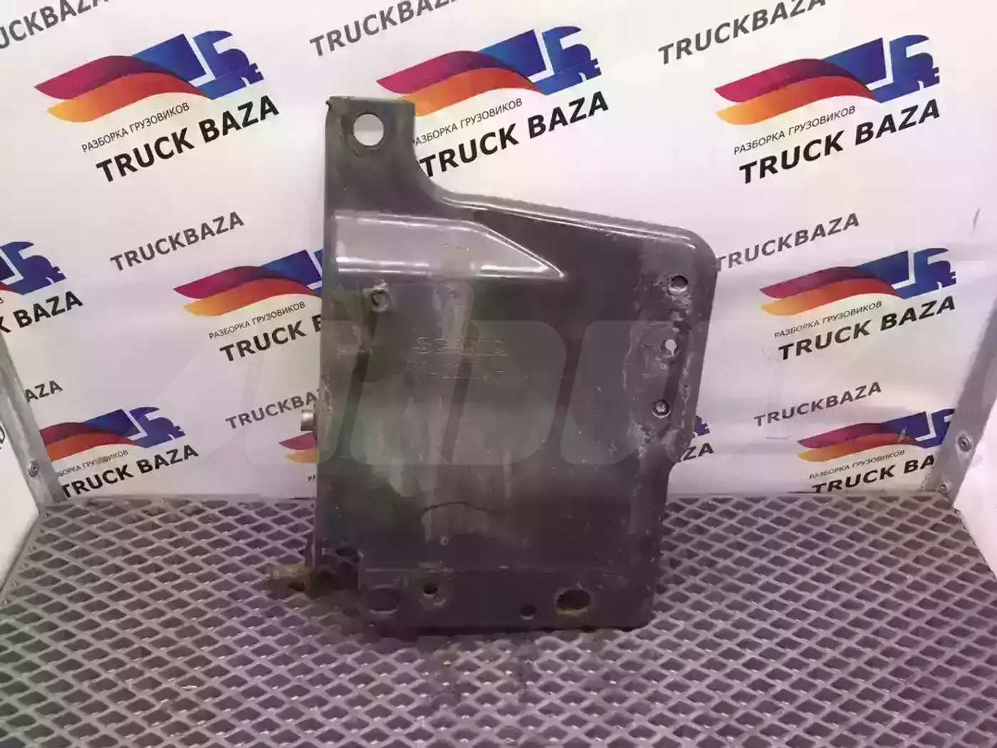 Петли к Scania  2008