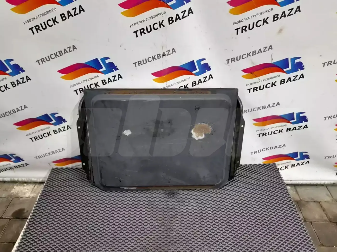 Люк к Scania  2004
