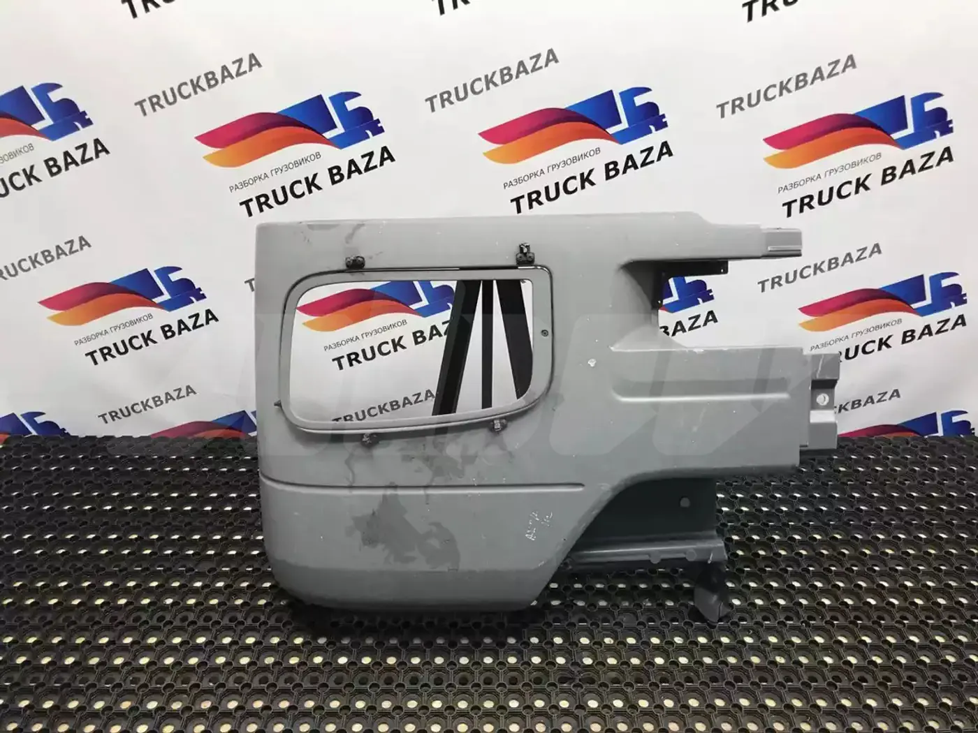 Бампер передний к Mercedes-Benz Axor 2004