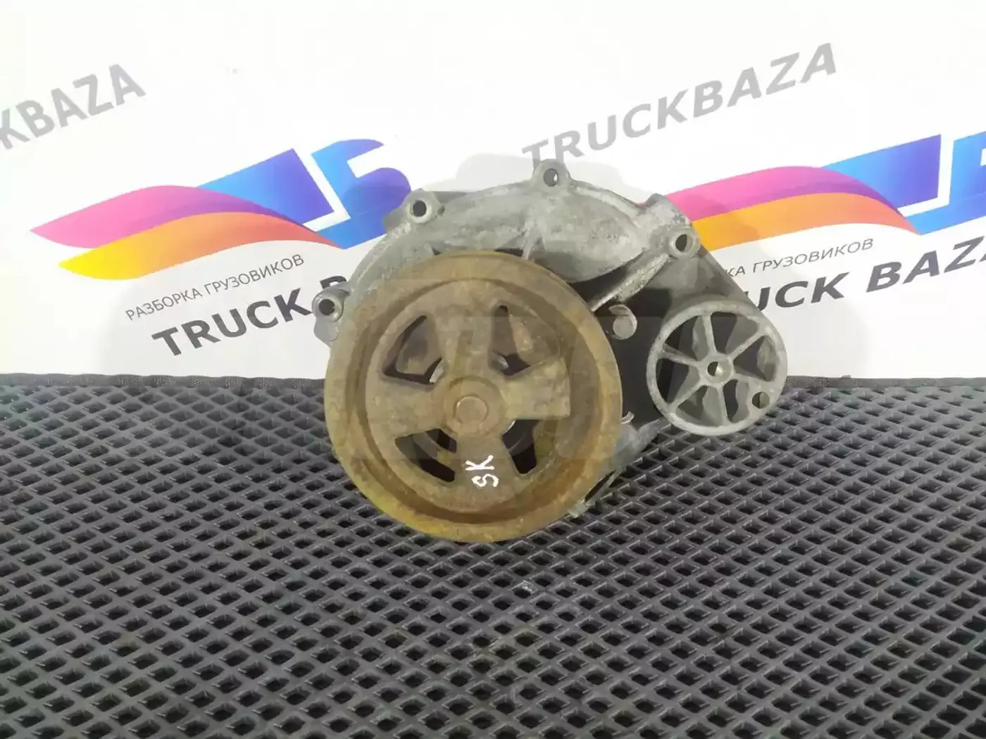 Помпа к Scania  1995