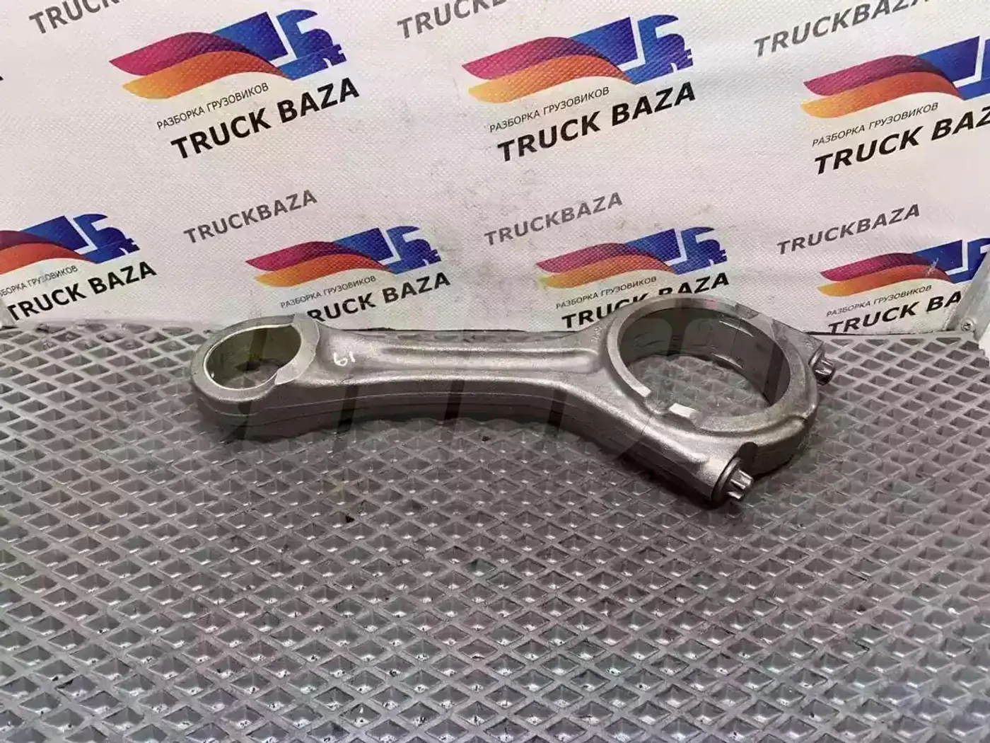 Шатун к MAN TGX 2000