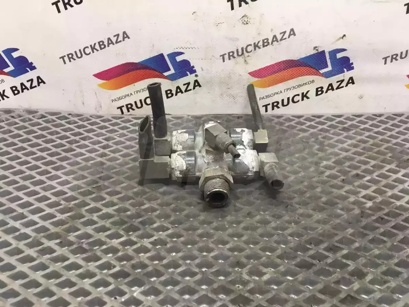 Впускные и выпускные клапаны к MAN F 2000 1994