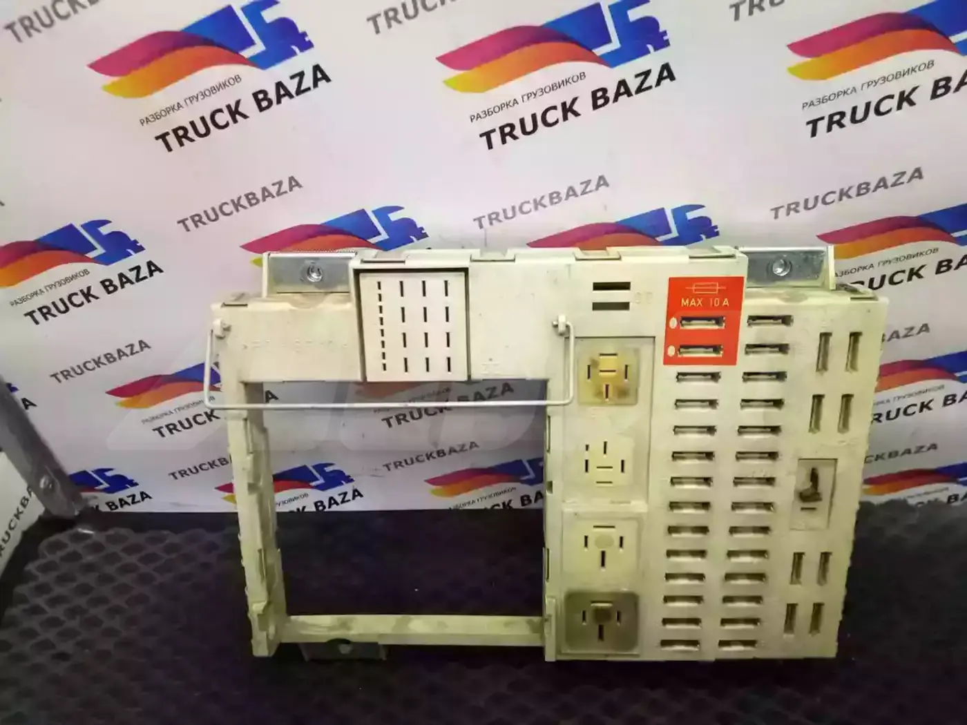 Короб предохранителей к MAN TGX 2000