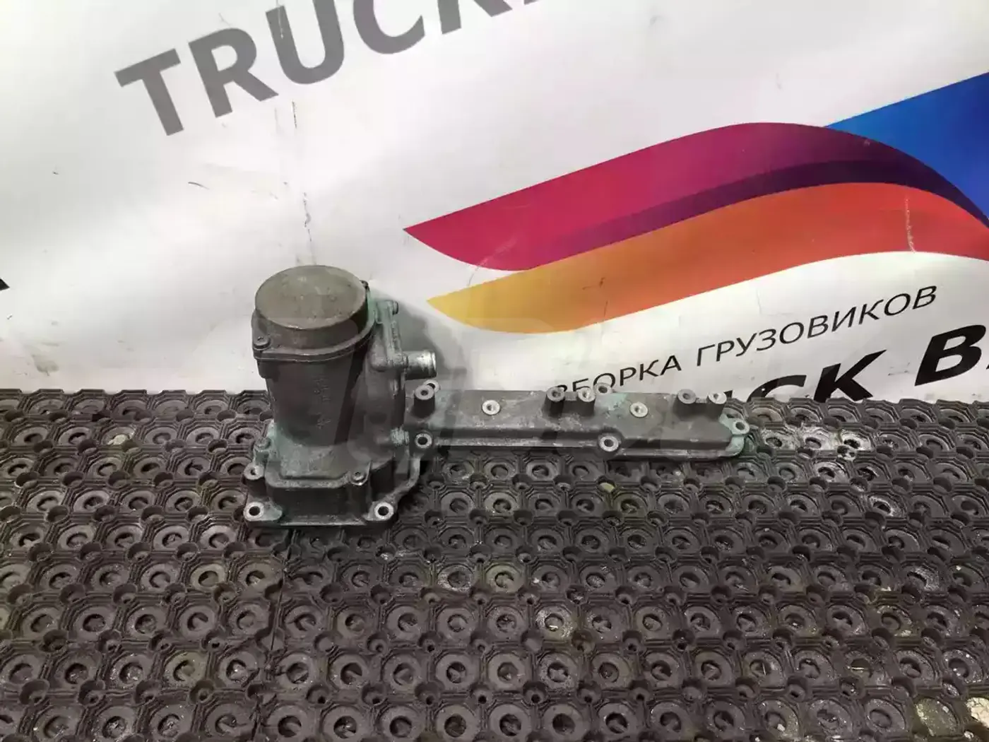 Маслоотделитель (сапун) к Mercedes-Benz Actros 2002