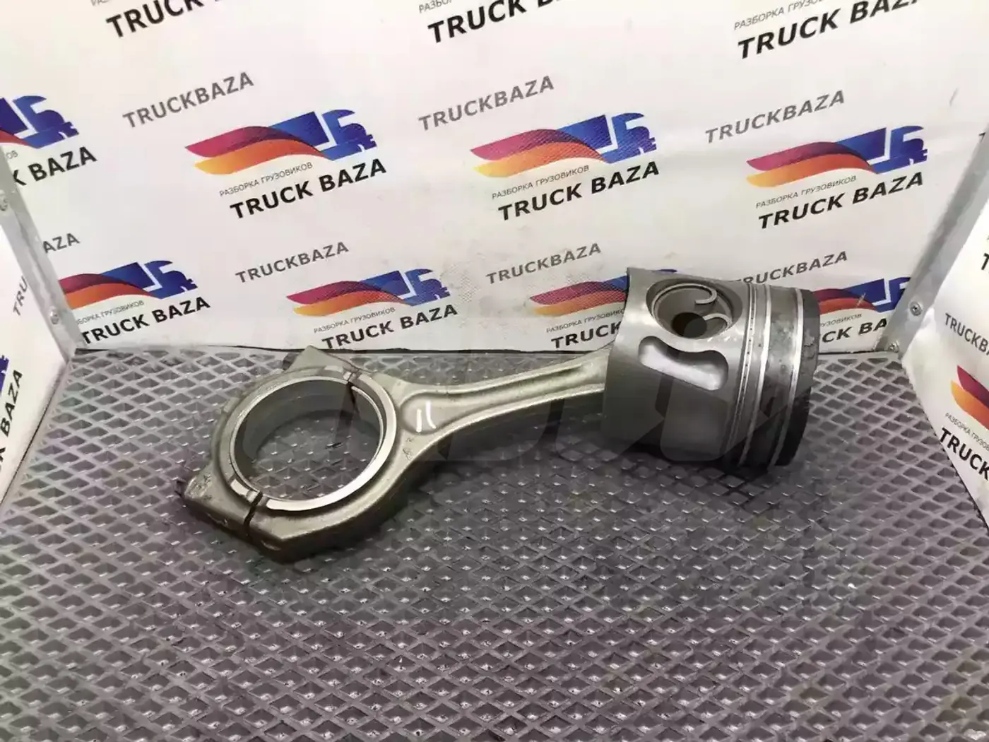 Шатун к MAN TGX 2000