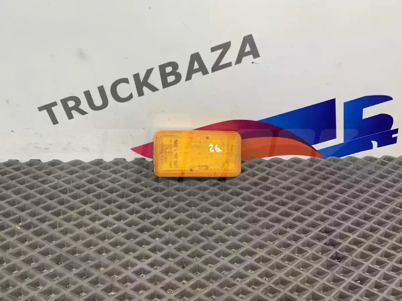 Светоотражатель (катафот) к Scania  2004