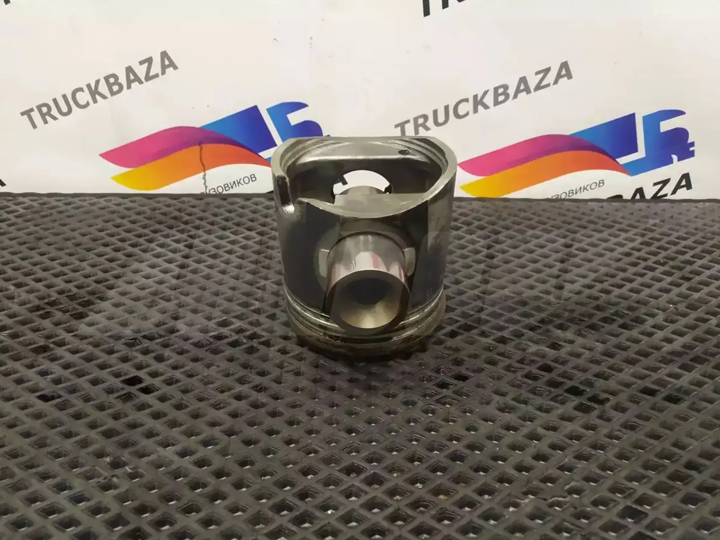 Поршень к IVECO Stralis 2002