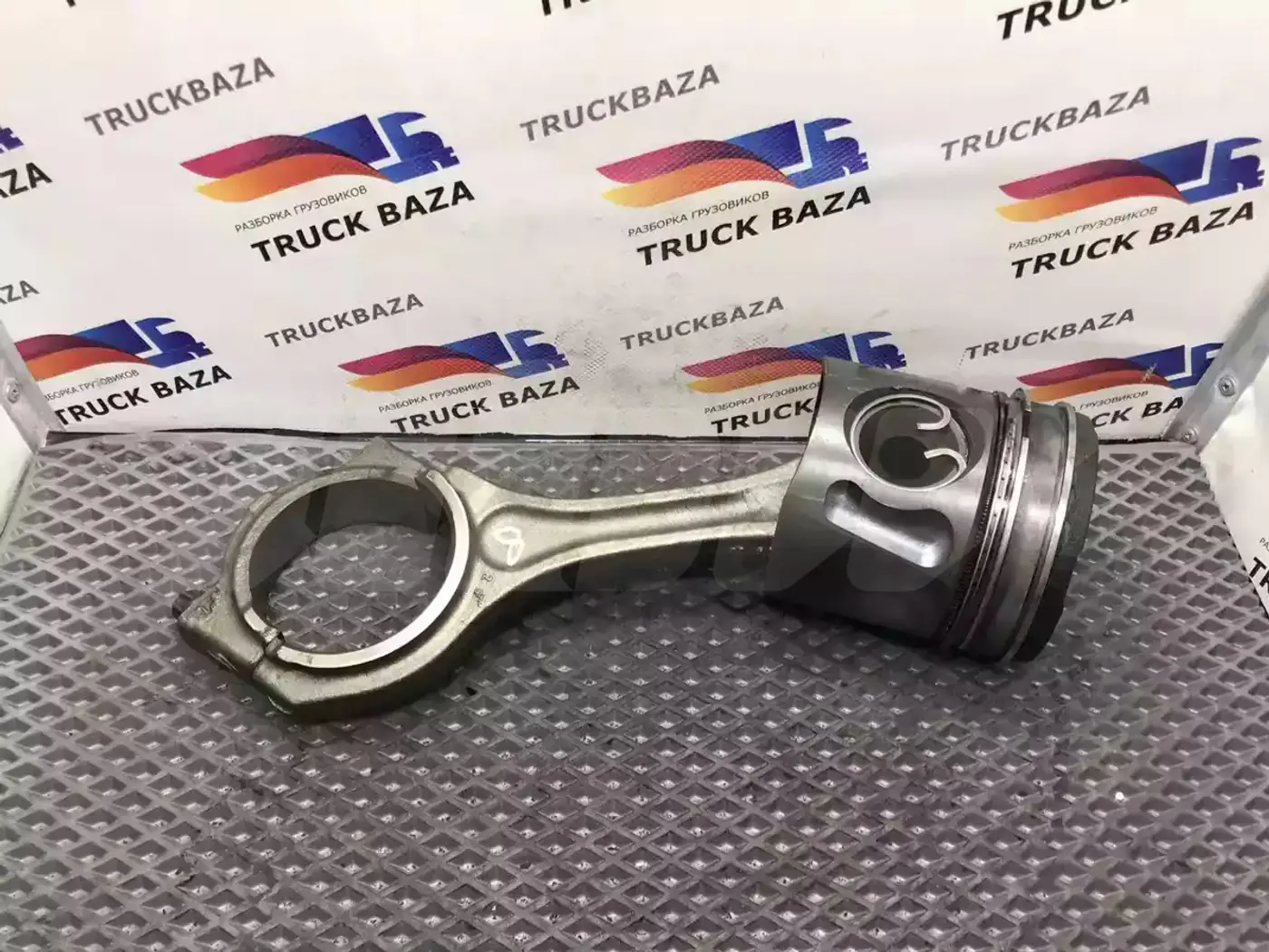 Шатун к MAN TGX 2000